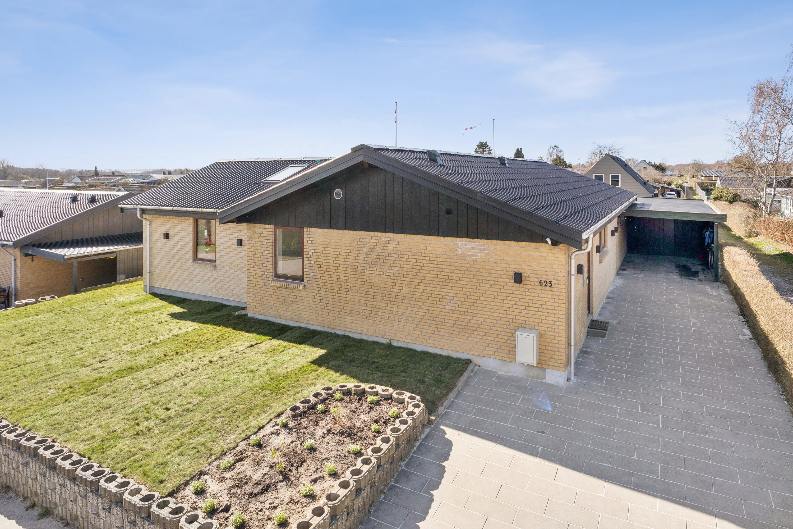 Fremhævet set fra vejen billede i fuldskærmstilstand. Billede af Jegstrupvænget 623, 8310 Tranbjerg J