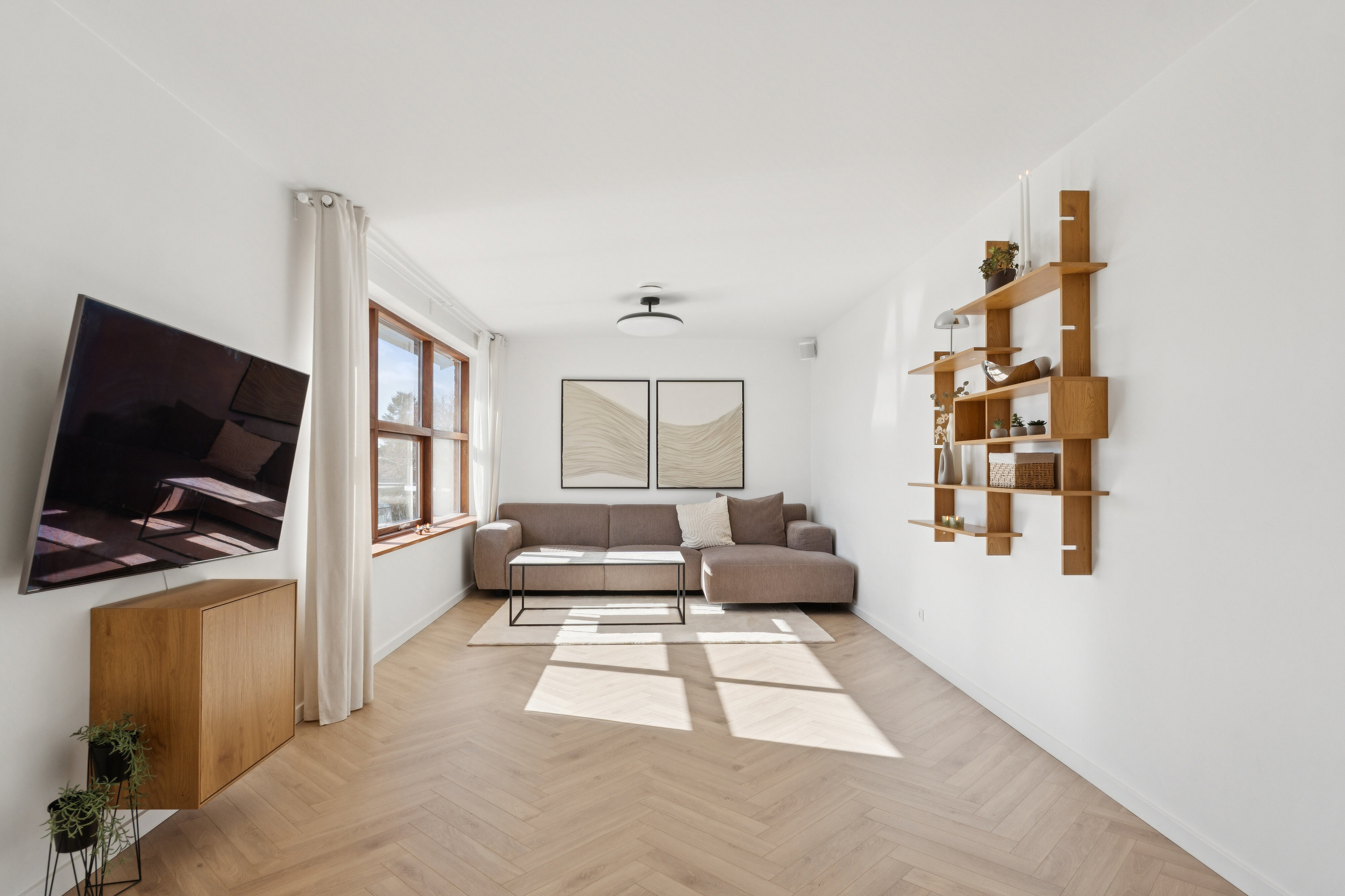 Fremhævet indendørs billede i fuldskærmstilstand. Billede af Jegstrupvænget 623, 8310 Tranbjerg J