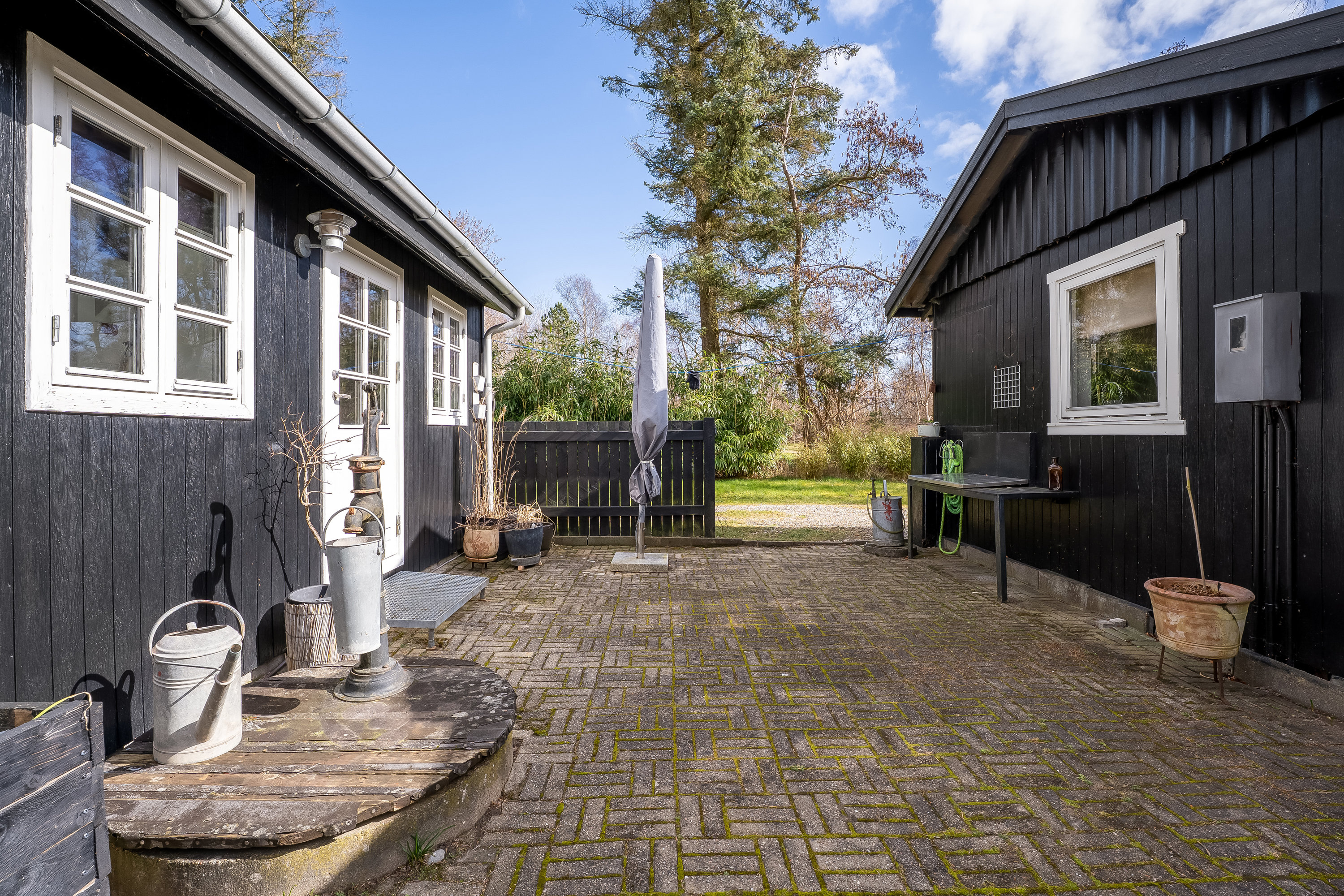 Fremhævet terrasse billede i fuldskærmstilstand. Billede af Hummingen Strandvej 32, Hummingen, 4983 Dannemare