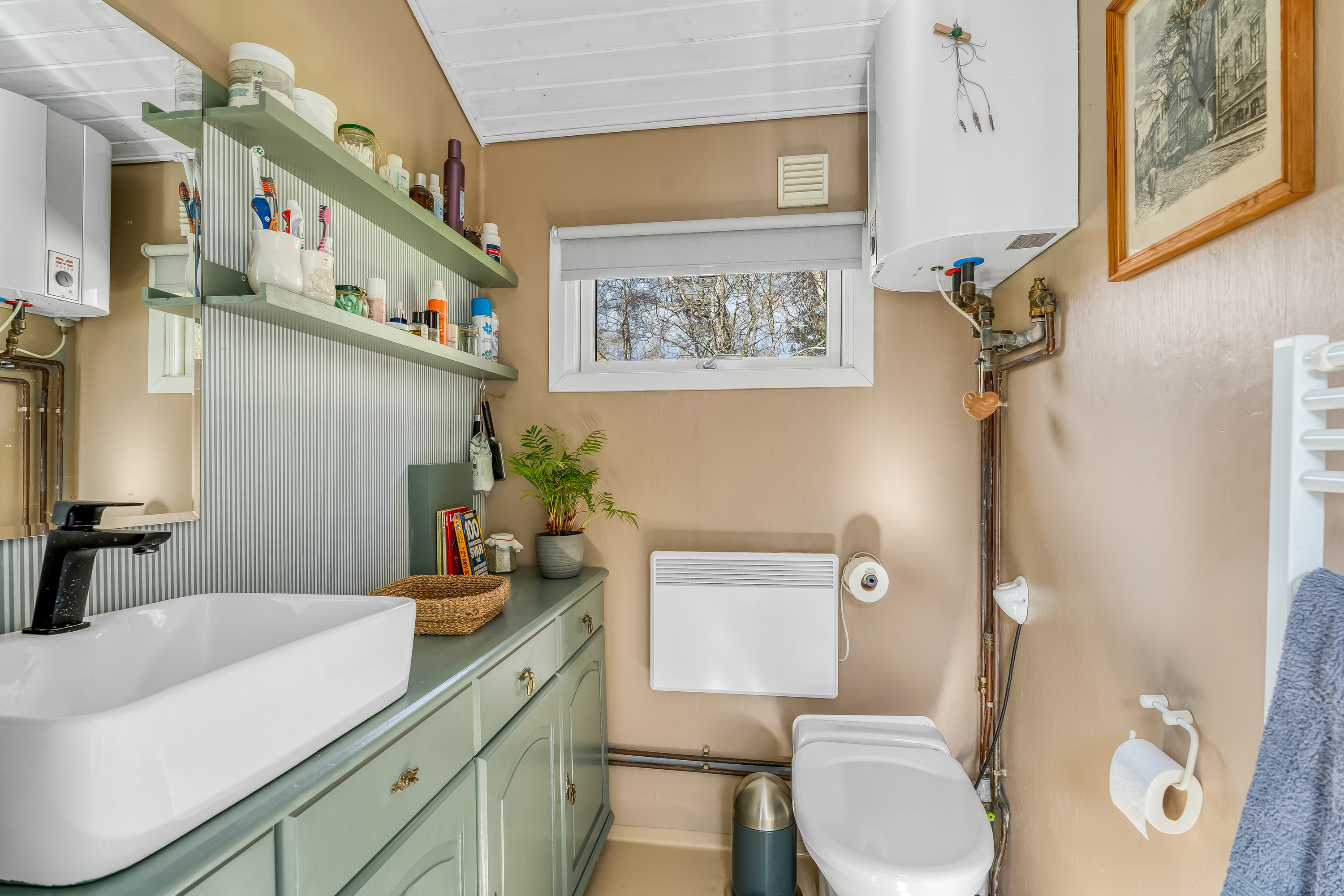 Fremhævet toilet billede i fuldskærmstilstand. Billede af Hummingen Strandvej 32, Hummingen, 4983 Dannemare