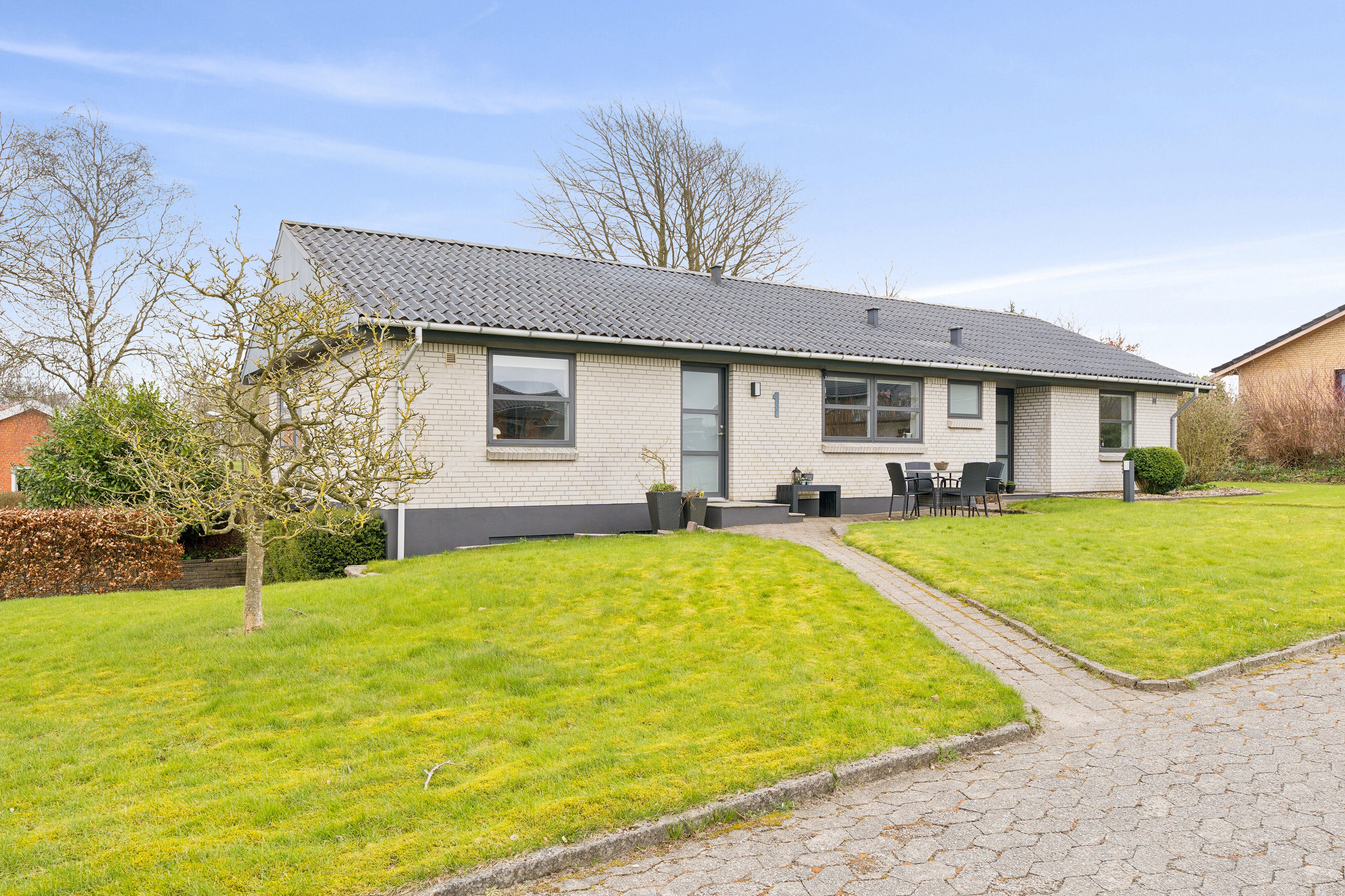 Højene 1, 7250 Hejnsvig