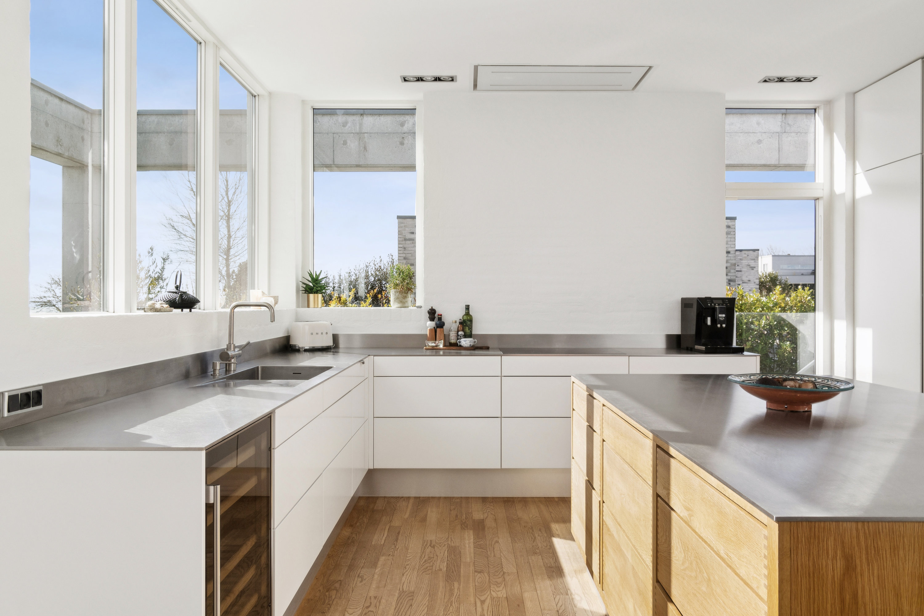 Fremhævet køkken billede i fuldskærmstilstand. Billede af Skæring Strandvej 64, 8250 Egå