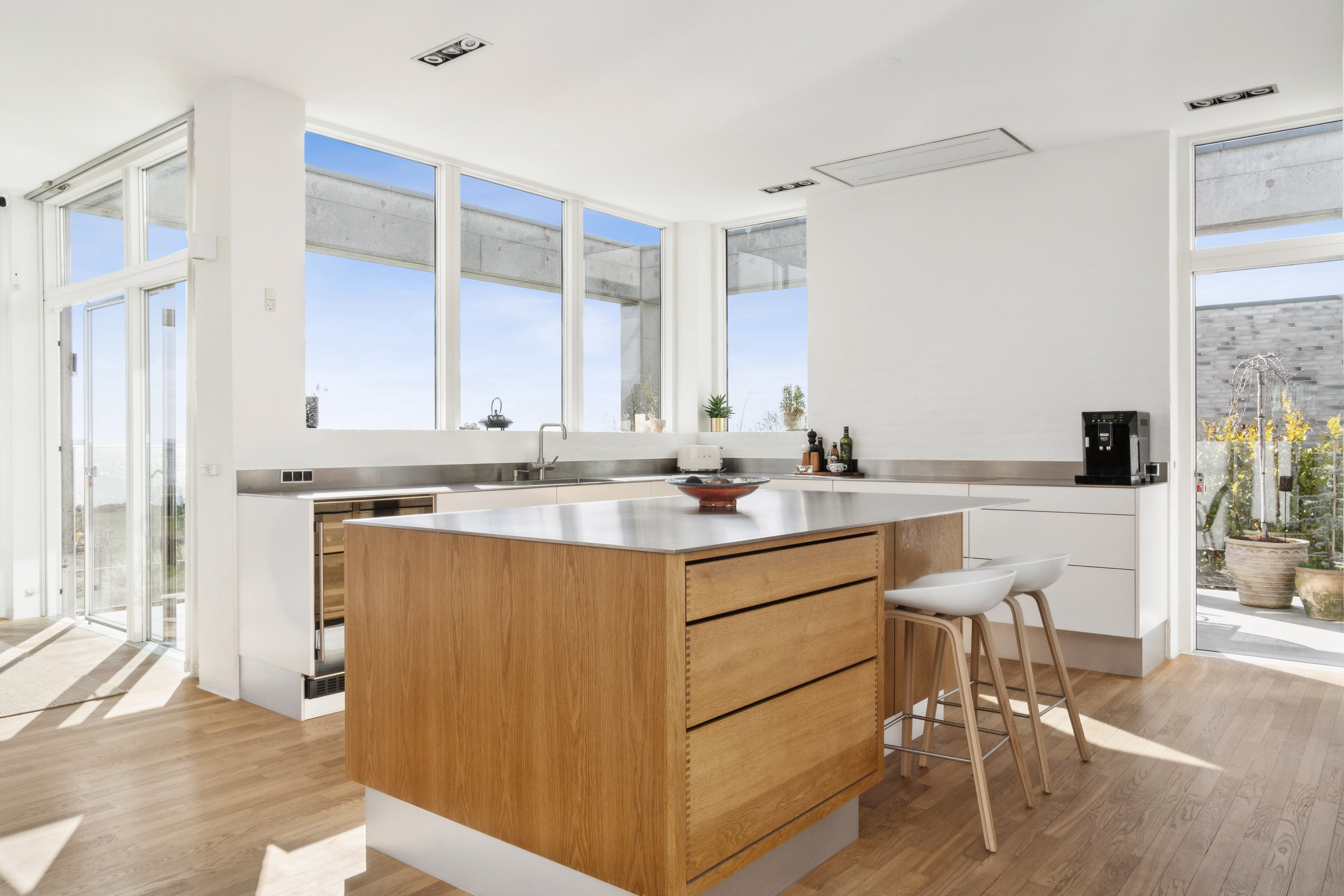 Fremhævet køkken billede i fuldskærmstilstand. Billede af Skæring Strandvej 64, 8250 Egå