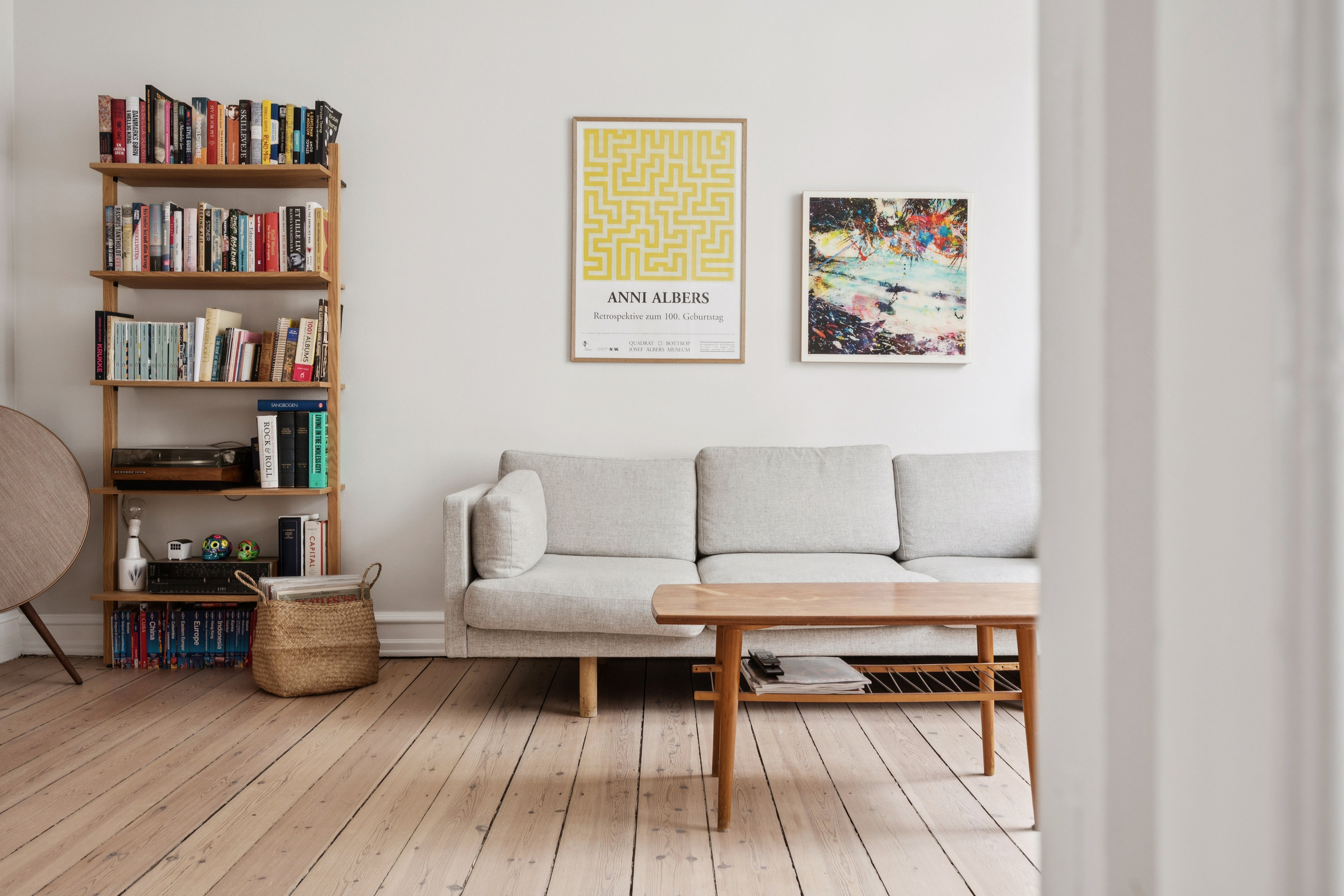 Fremhævet stue billede i fuldskærmstilstand. Billede af Johnstrups Alle 10, st.. th., 1923 Frederiksberg C