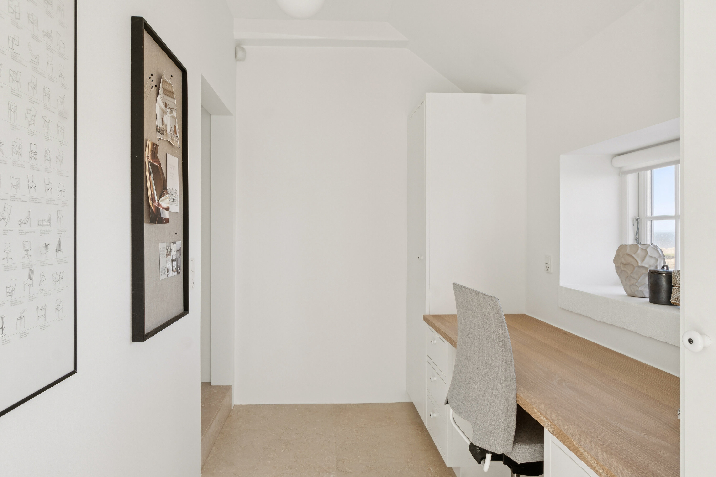 Fremhævet arbejdsværelse billede i fuldskærmstilstand. Billede af Bæltet 4, Lønstrup, 9800 Hjørring