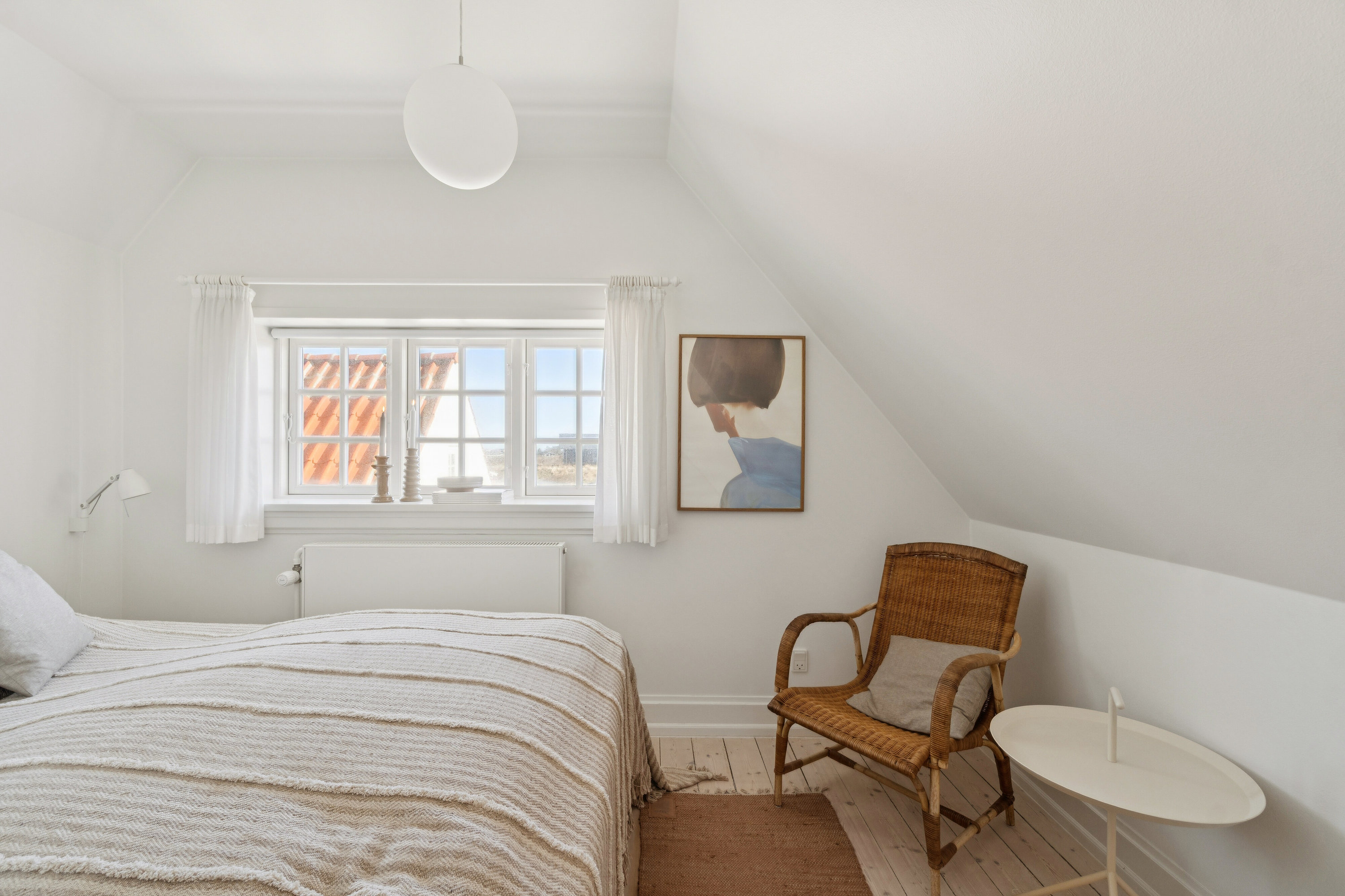 Fremhævet soveværelse billede i fuldskærmstilstand. Billede af Bæltet 4, Lønstrup, 9800 Hjørring