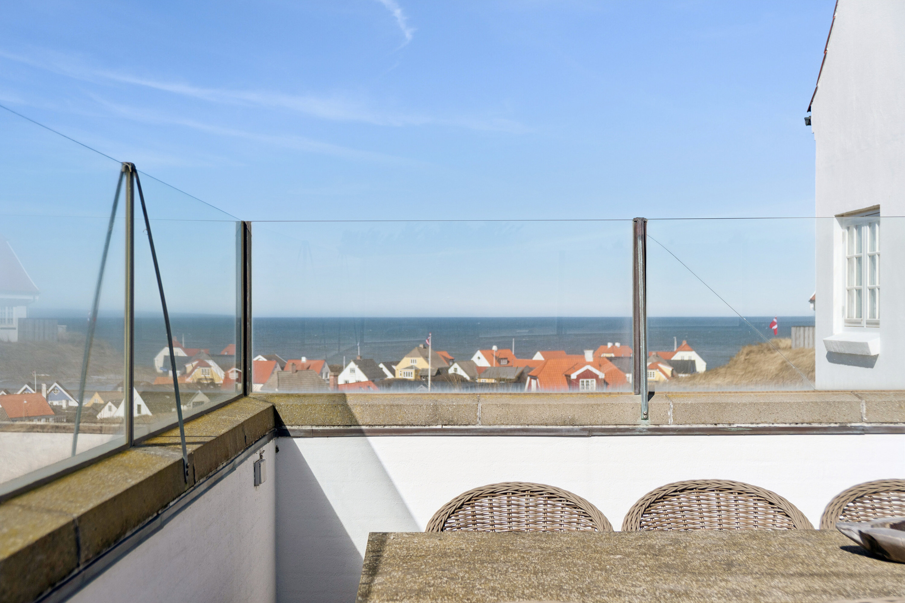 Fremhævet udendørs billede i fuldskærmstilstand. Billede af Bæltet 4, Lønstrup, 9800 Hjørring