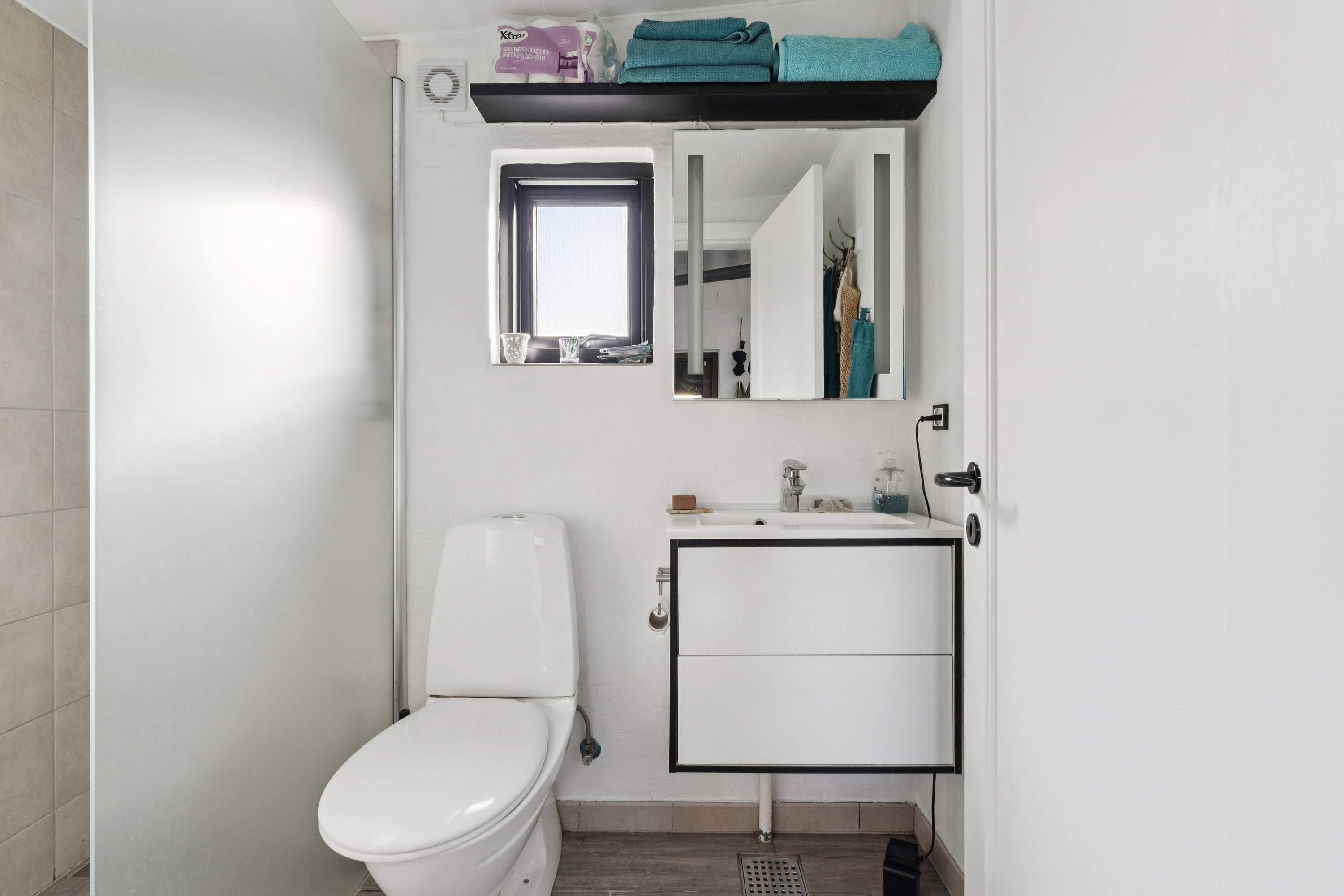 Fremhævet badeværelse billede i fuldskærmstilstand. Billede af Nyvej 22, Ulbølle, 5762 Vester Skerninge