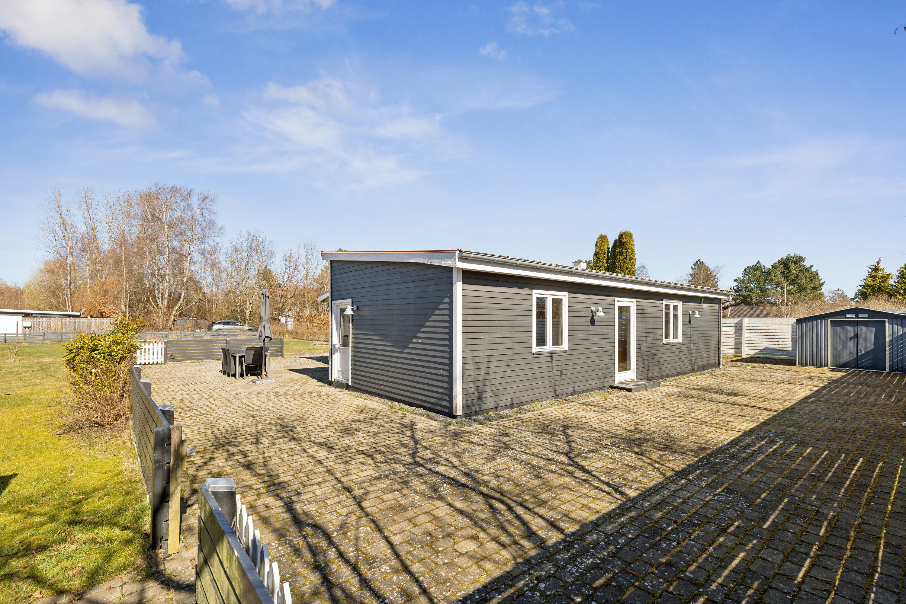 Fremhævet udendørs billede i fuldskærmstilstand. Billede af Drosselvej 4, Gundestrup, 4571 Grevinge