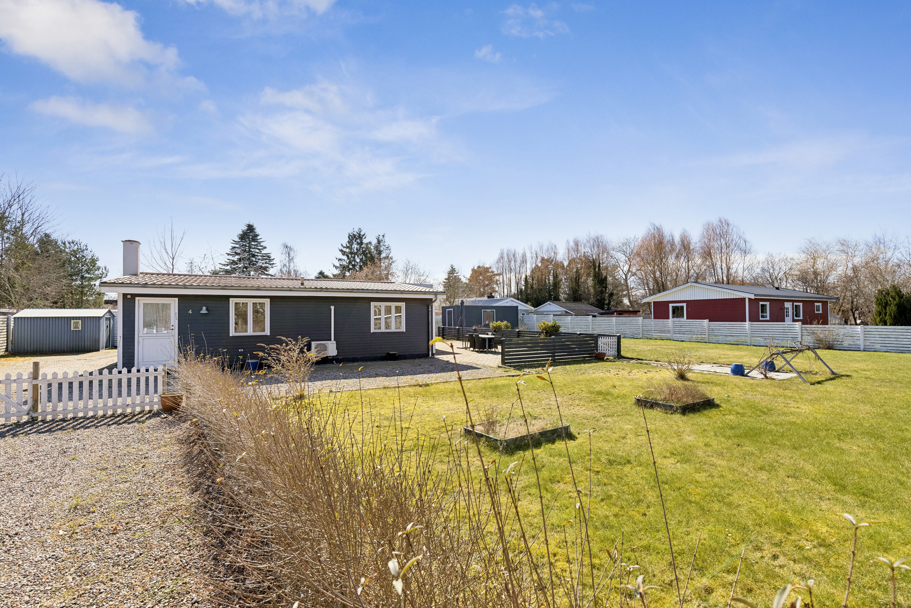 Fremhævet udendørs billede i fuldskærmstilstand. Billede af Drosselvej 4, Gundestrup, 4571 Grevinge