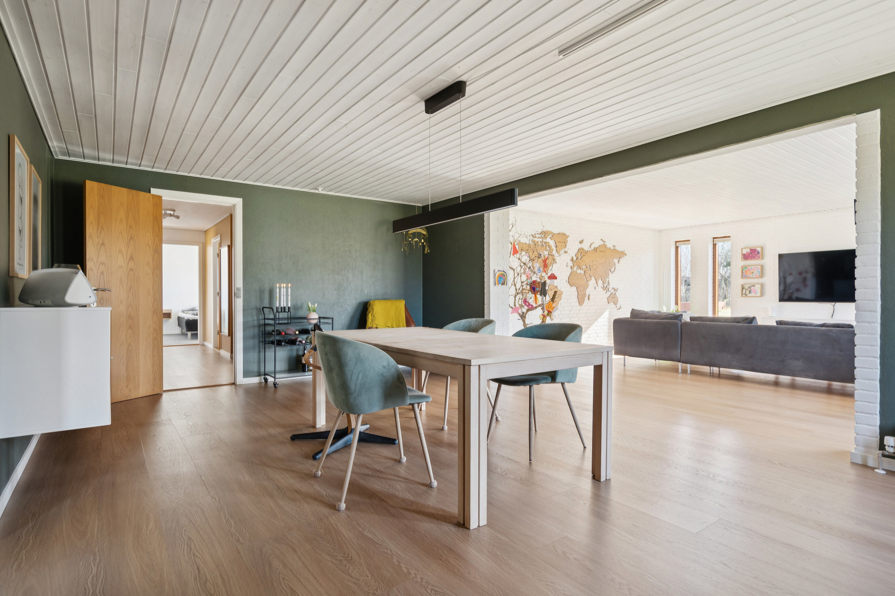 Fremhævet spisestue billede i fuldskærmstilstand. Billede af Frejasvej 21, 9870 Sindal