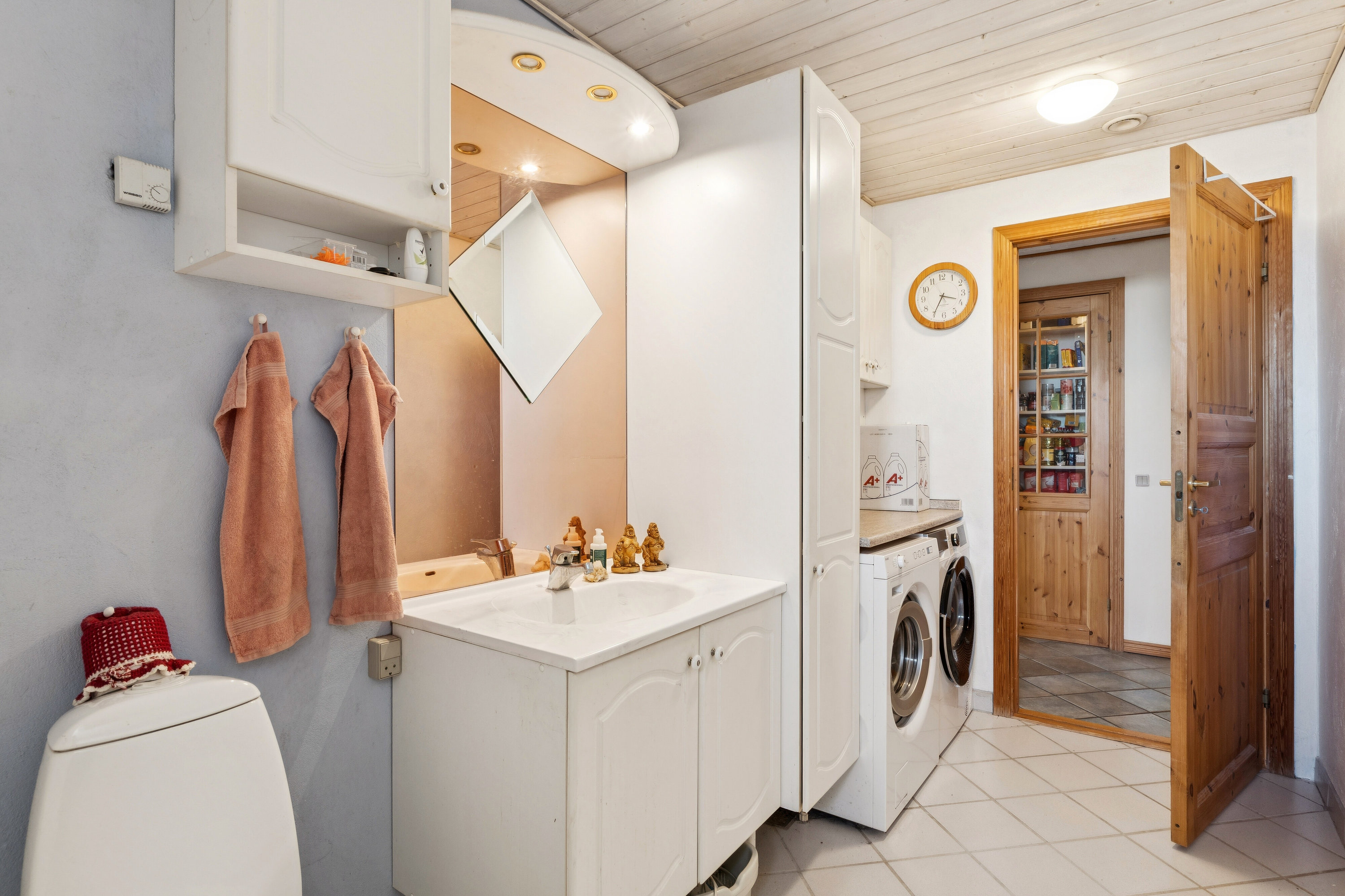 Fremhævet badeværelse billede i fuldskærmstilstand. Billede af Møllegårds Allé 11A, Resenbro, 8600 Silkeborg