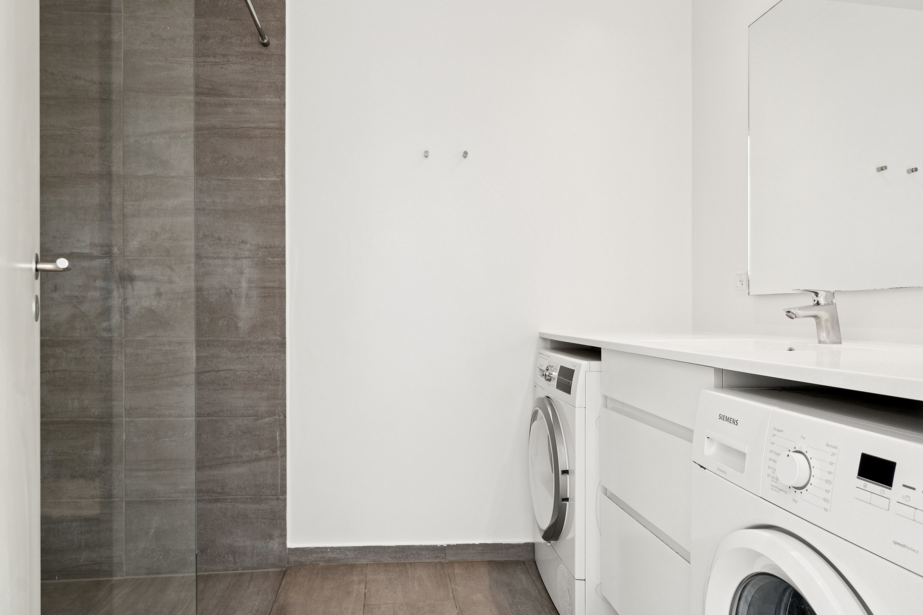 Fremhævet badeværelse billede i fuldskærmstilstand. Billede af Bremensgade 10, st.. tv., 2300 København S