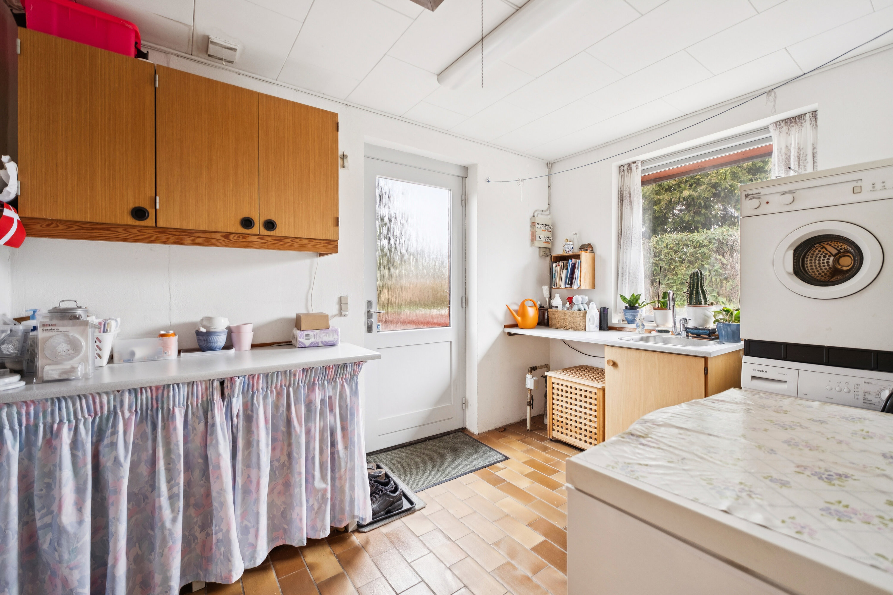 Fremhævet køkken billede i fuldskærmstilstand. Billede af Emilsgave 12, 4130 Viby Sjælland