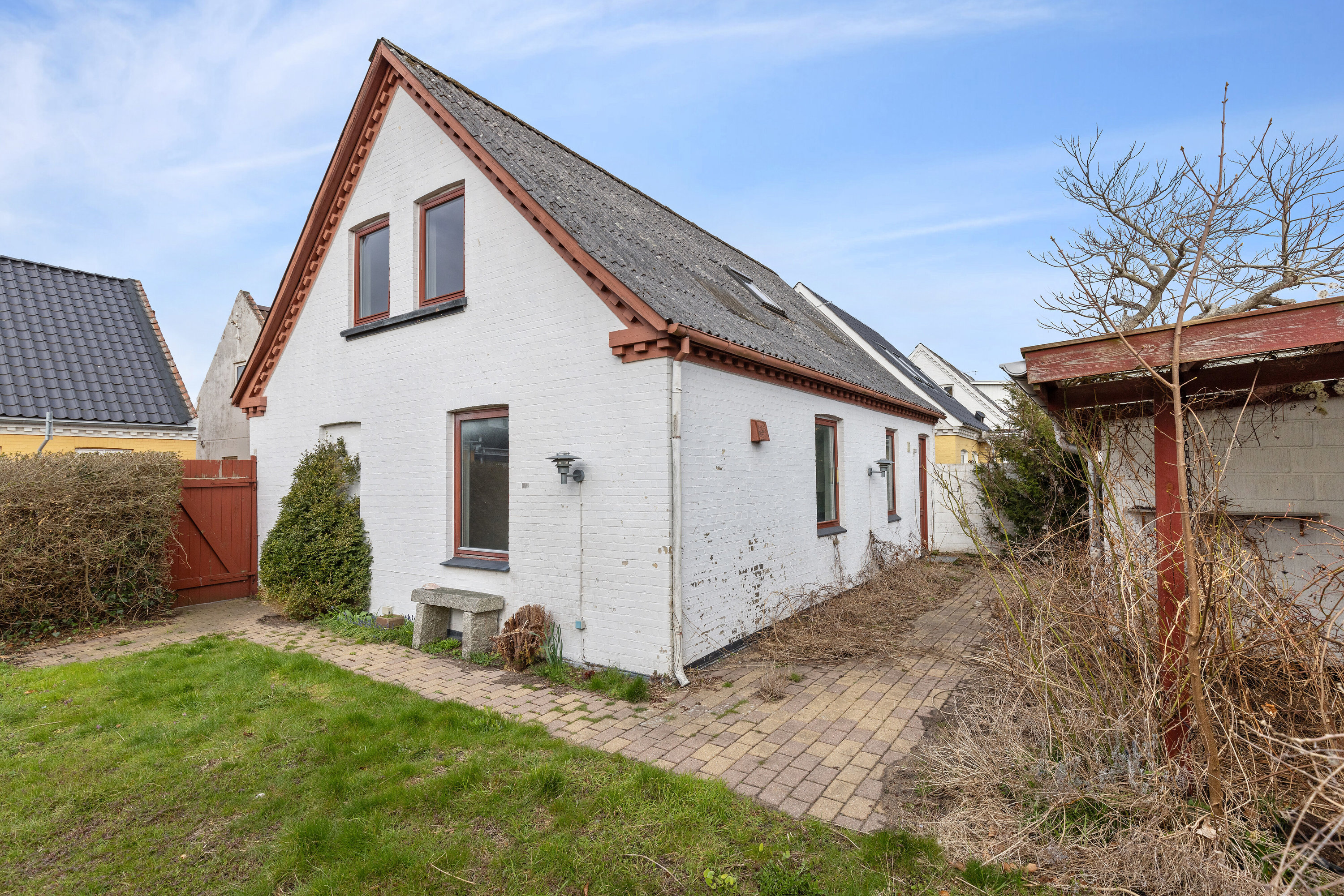 Fremhævet udendørs billede i fuldskærmstilstand. Billede af Margrethevej 11, 4400 Kalundborg