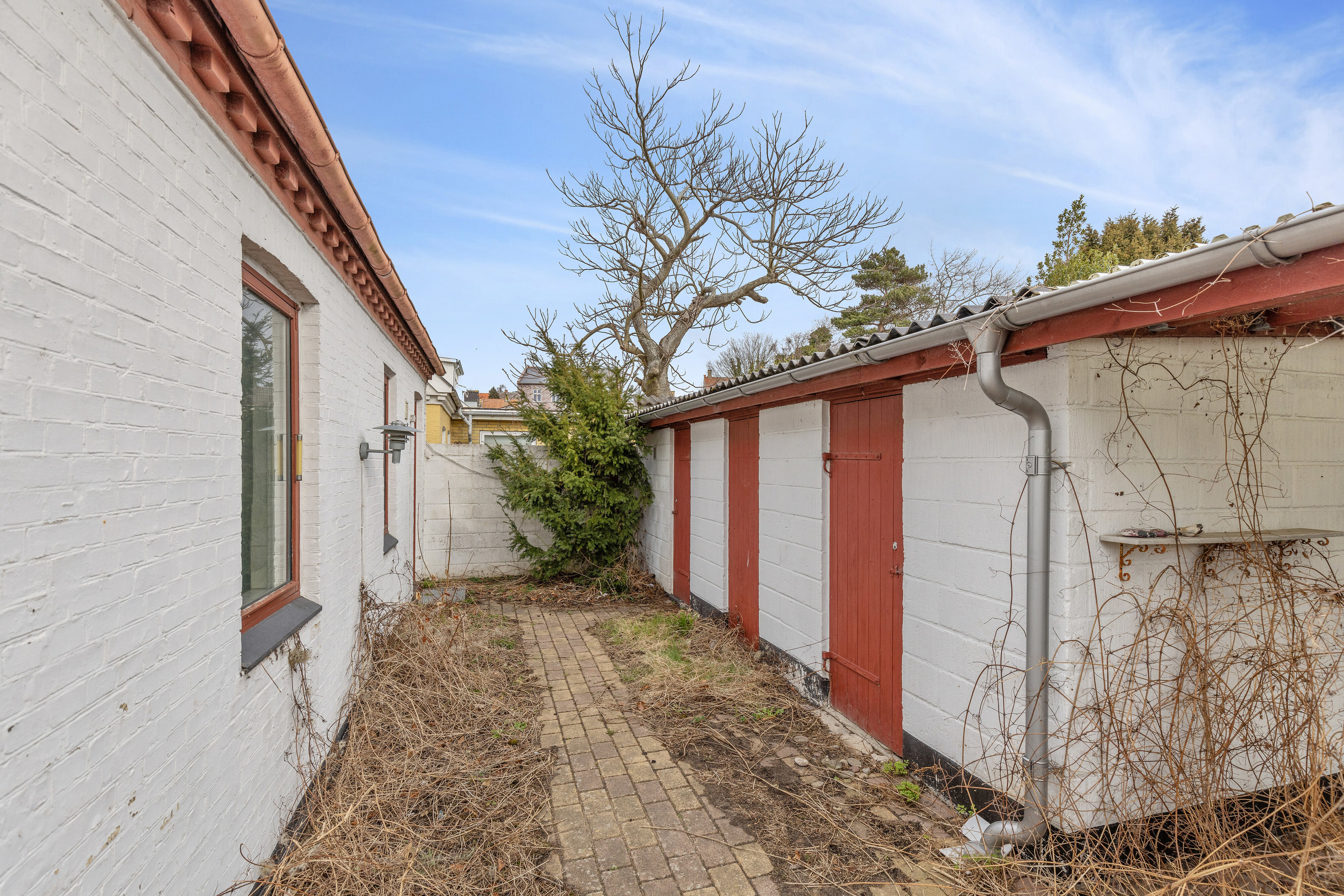 Fremhævet udendørs billede i fuldskærmstilstand. Billede af Margrethevej 11, 4400 Kalundborg