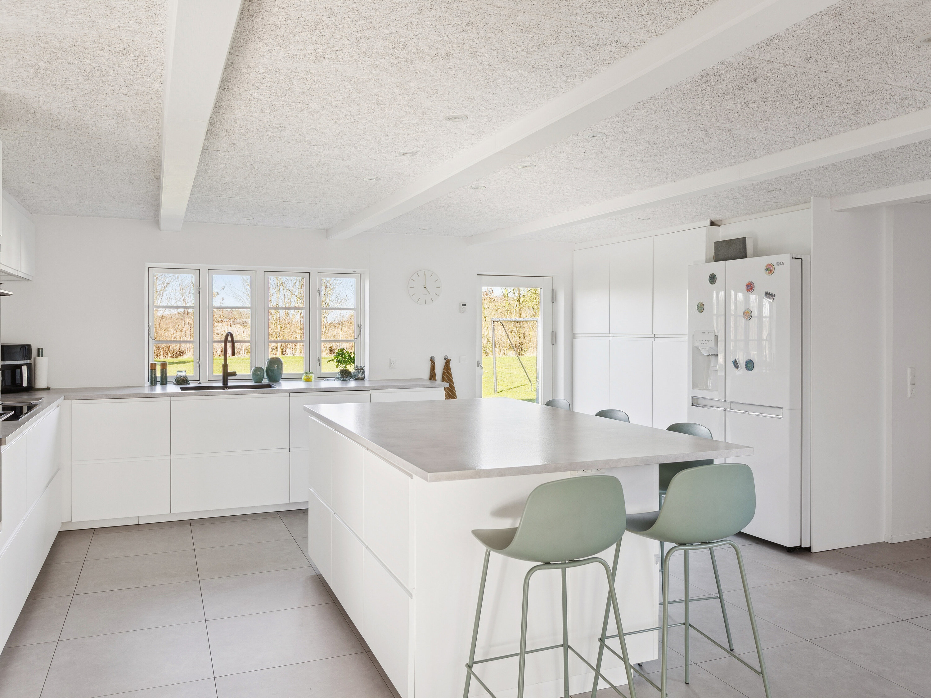 Fremhævet køkken billede i fuldskærmstilstand. Billede af Harkenvej 183, Rakkeby, 9800 Hjørring