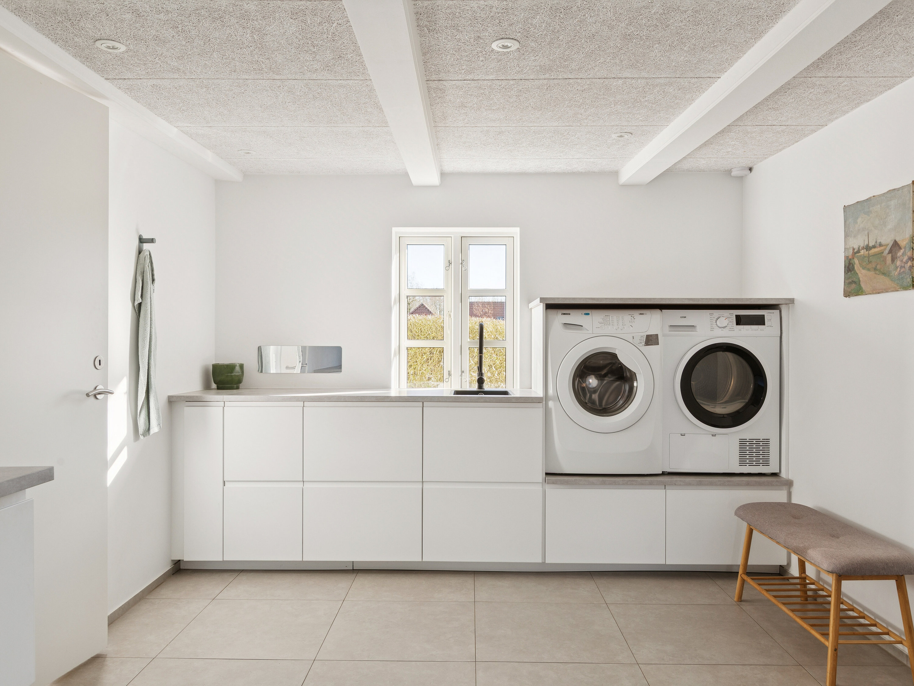 Fremhævet indendørs billede i fuldskærmstilstand. Billede af Harkenvej 183, Rakkeby, 9800 Hjørring