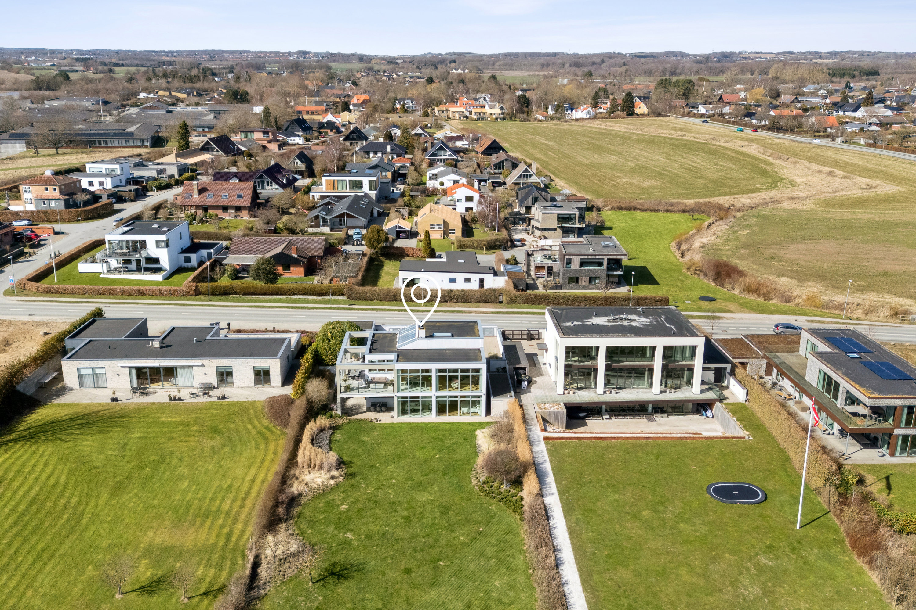 Fremhævet luftfoto billede i fuldskærmstilstand. Billede af Skæring Strandvej 64, 8250 Egå