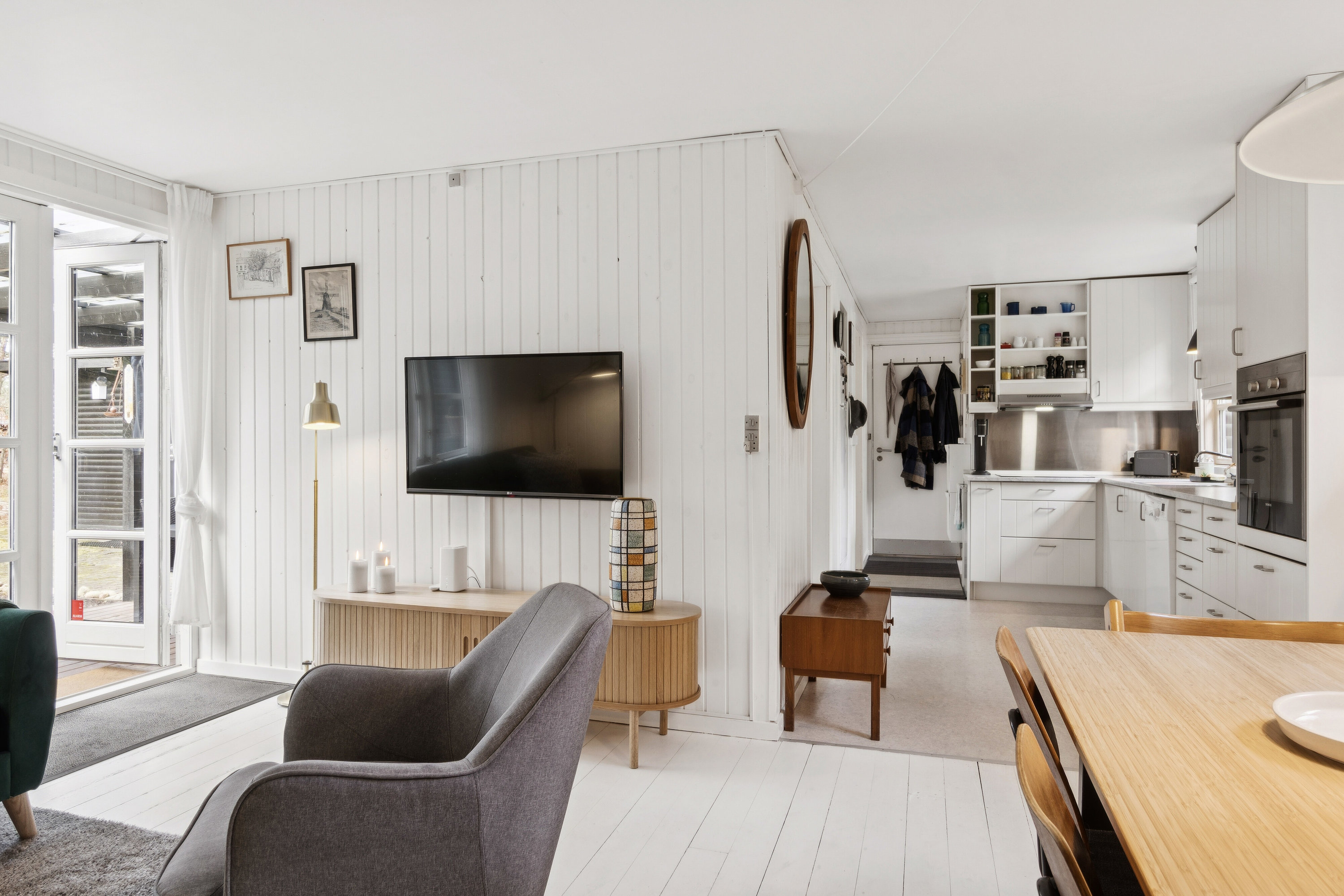 Fremhævet stue billede i fuldskærmstilstand. Billede af Koglevej 9, Ellinge Lyng, 4560 Vig