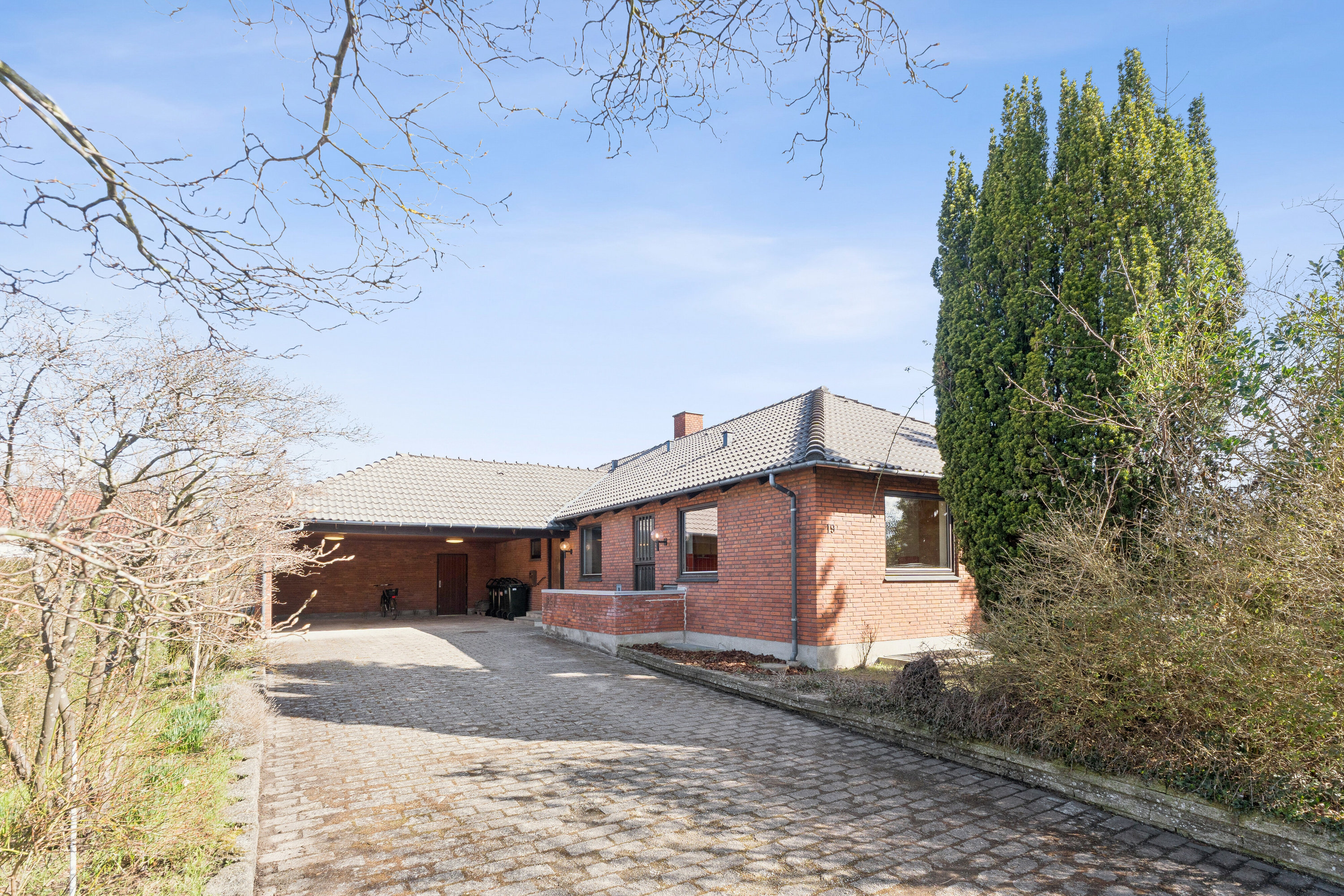 Fremhævet udendørs billede i fuldskærmstilstand. Billede af Storegade 19, 2650 Hvidovre