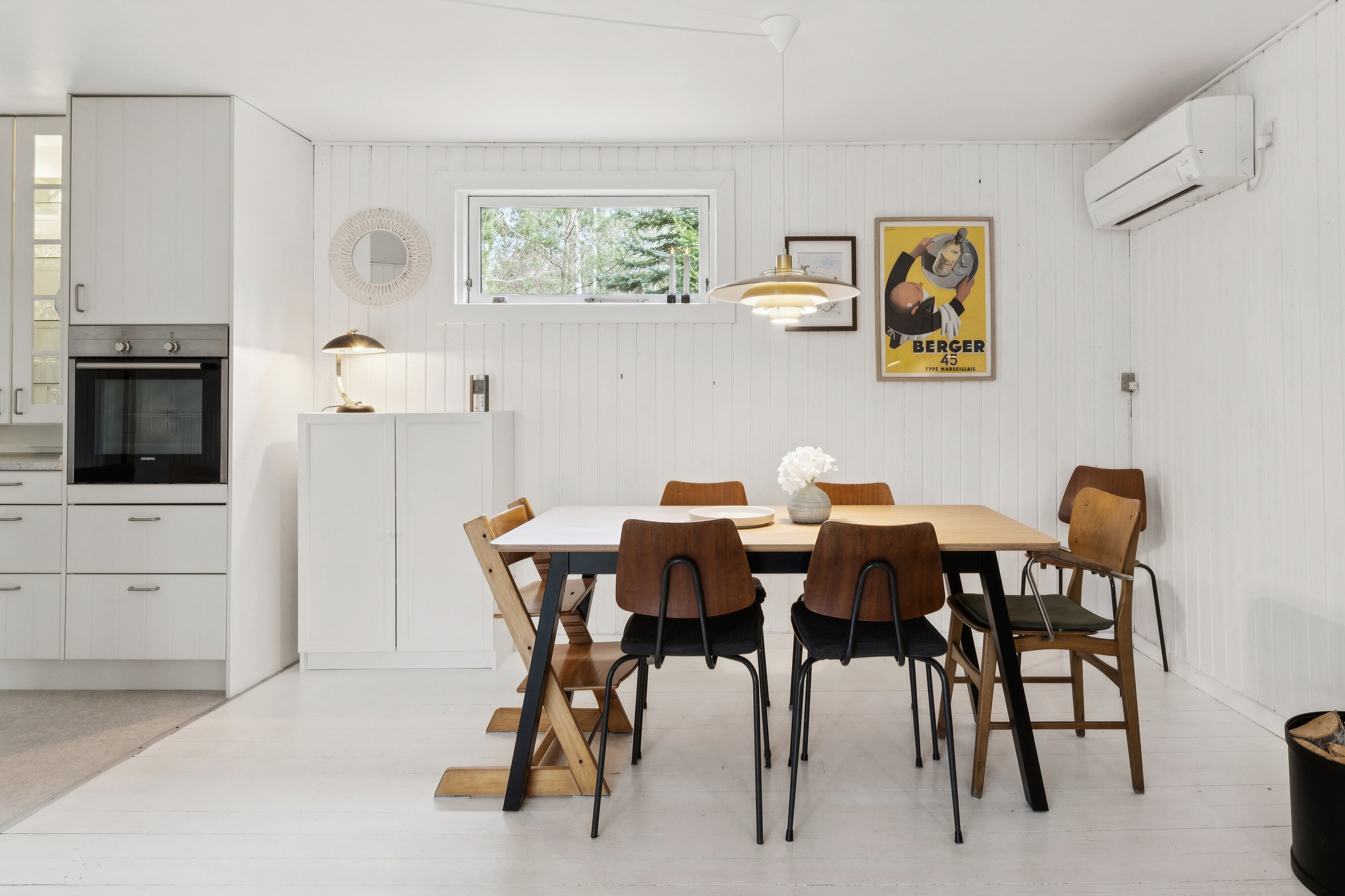 Fremhævet spisestue billede i fuldskærmstilstand. Billede af Koglevej 9, Ellinge Lyng, 4560 Vig