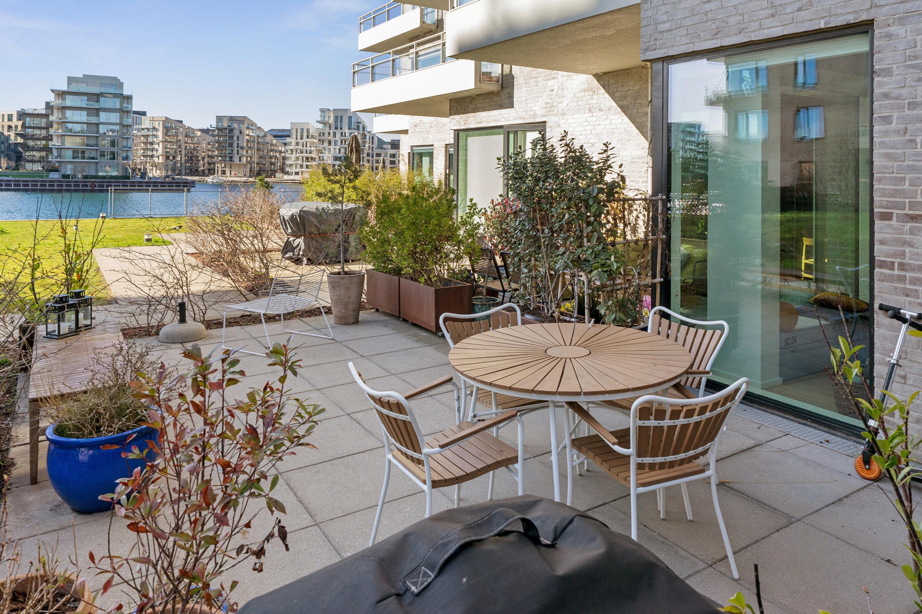 Fremhævet terrasse billede i fuldskærmstilstand. Billede af Islands Brygge 38B, st.. tv., 2300 København S