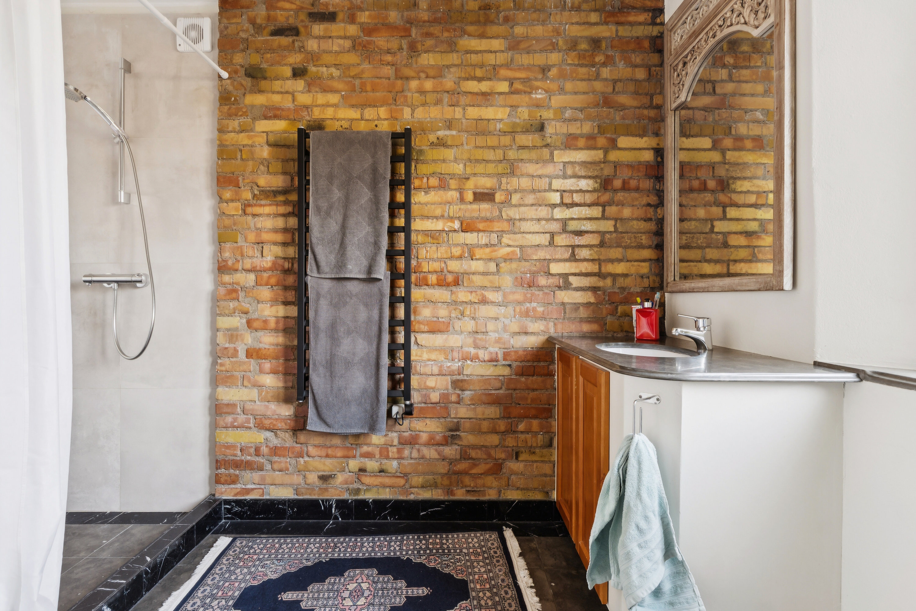 Fremhævet badeværelse billede i fuldskærmstilstand. Billede af Villingebæk Strandvej 553, 3100 Hornbæk