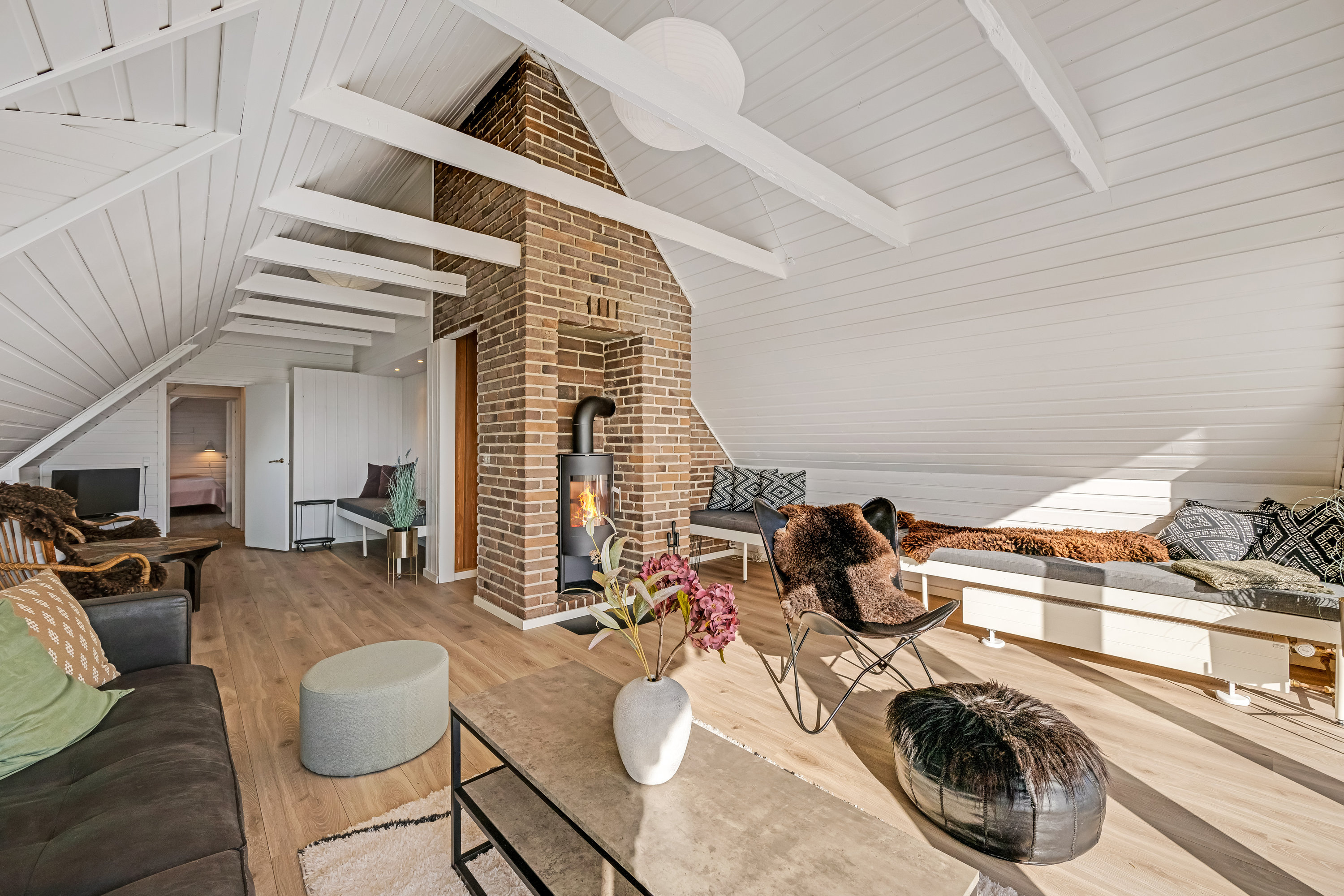 Fremhævet stue billede i fuldskærmstilstand. Billede af Lyngvig Havnevej 40, Nr Lyngvig, 6960 Hvide Sande