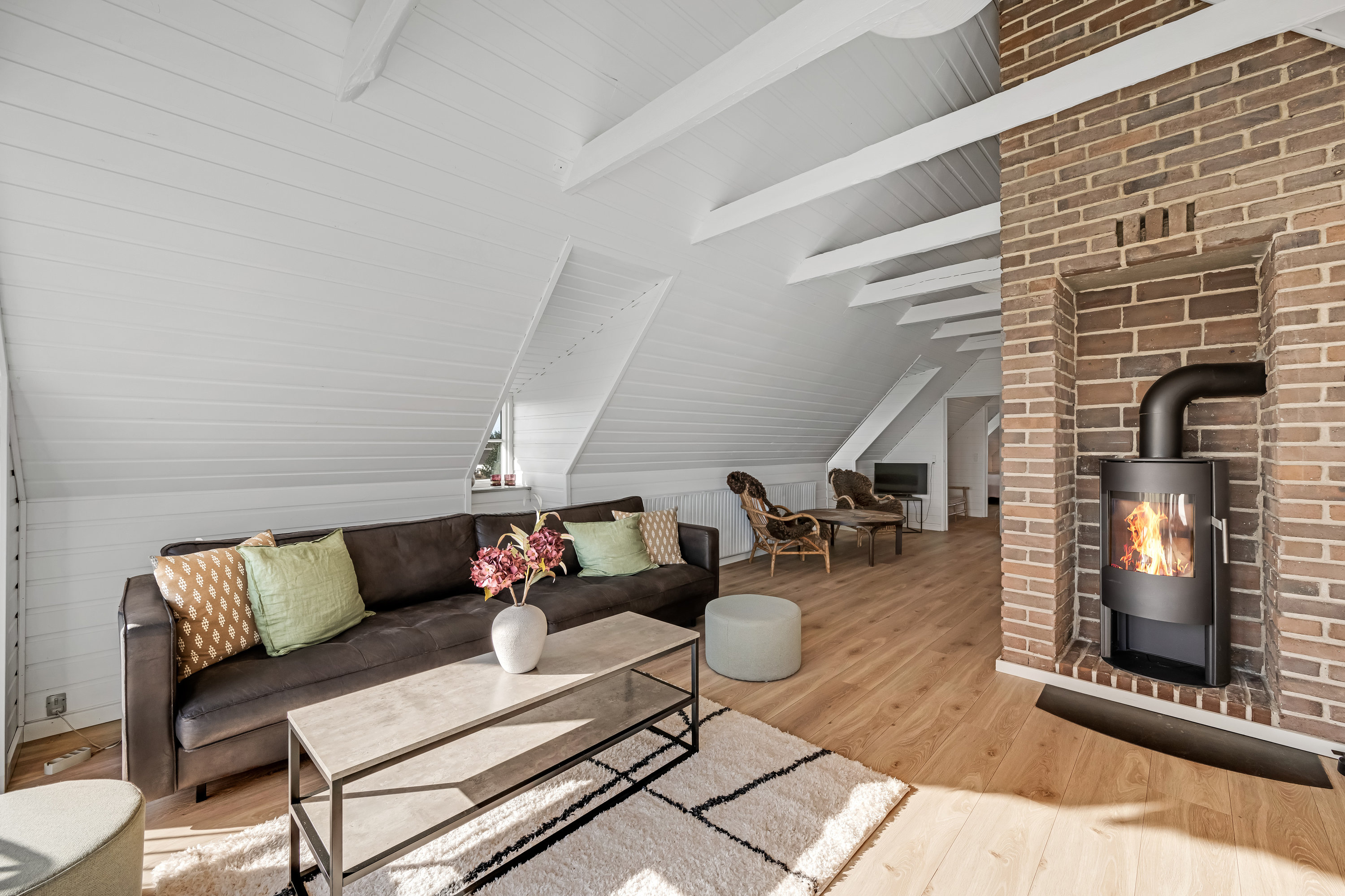 Fremhævet stue billede i fuldskærmstilstand. Billede af Lyngvig Havnevej 40, Nr Lyngvig, 6960 Hvide Sande