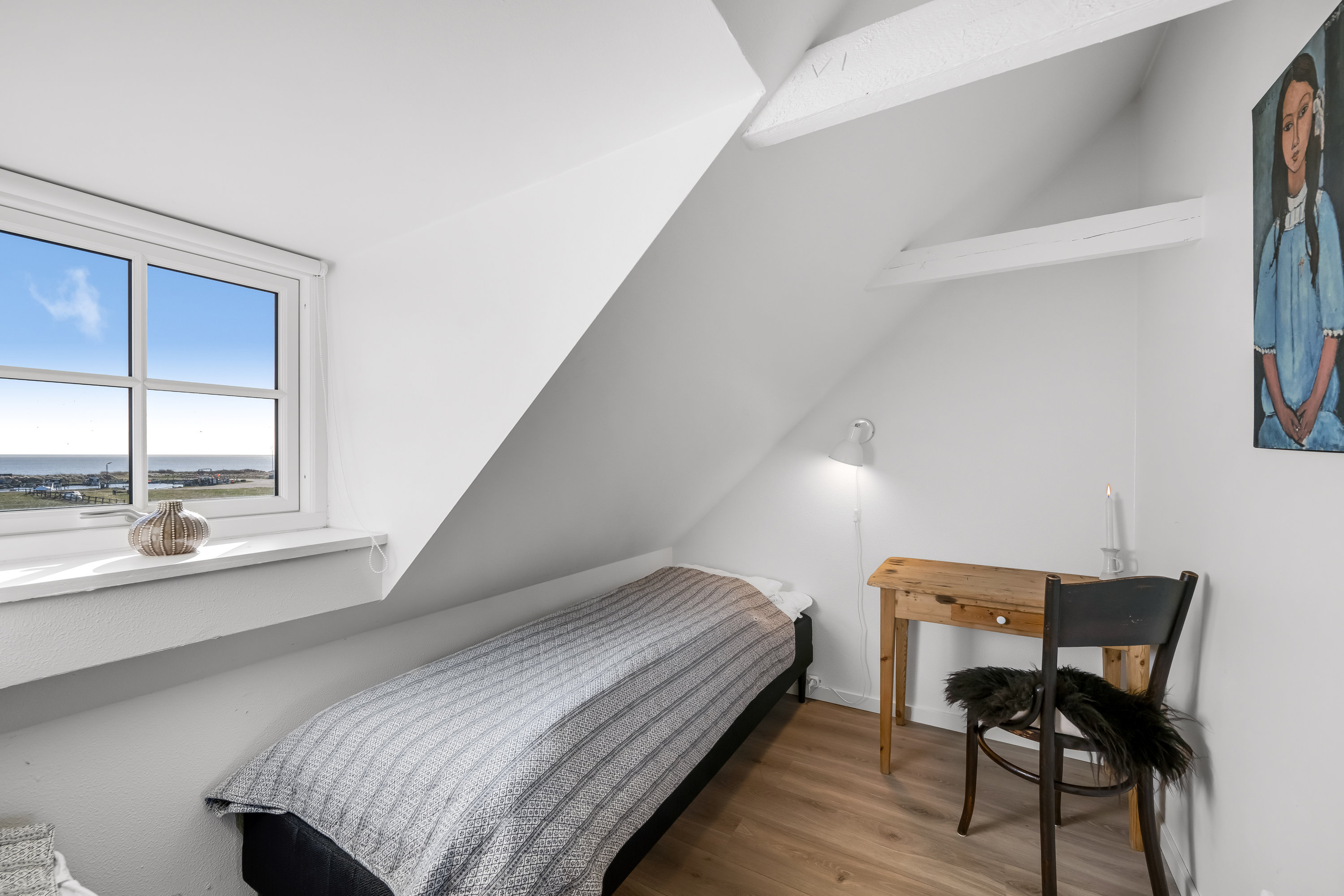 Fremhævet soveværelse billede i fuldskærmstilstand. Billede af Lyngvig Havnevej 40, Nr Lyngvig, 6960 Hvide Sande