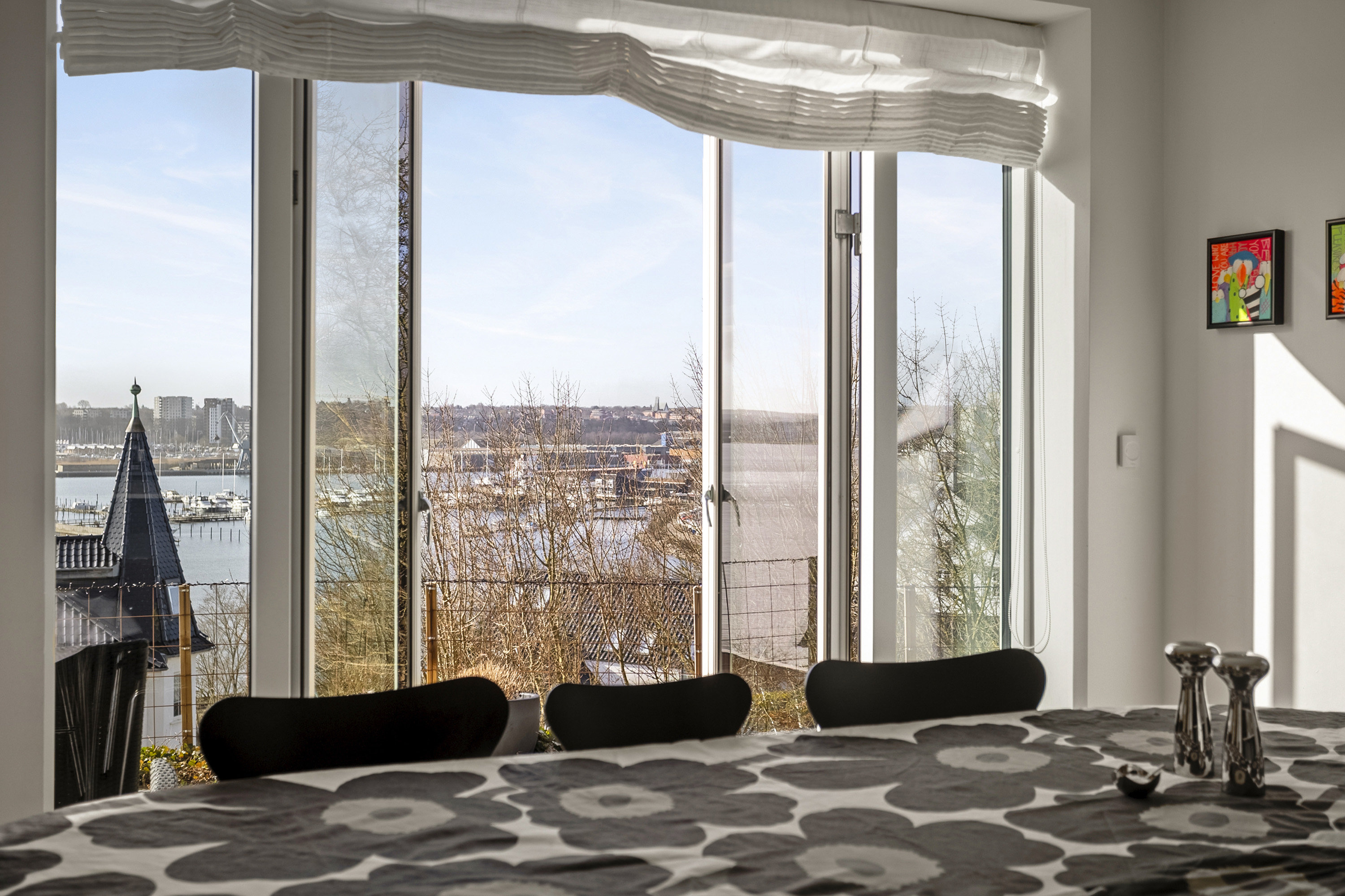 Fremhævet spisestue billede i fuldskærmstilstand. Billede af Strandvejen 3, 6000 Kolding