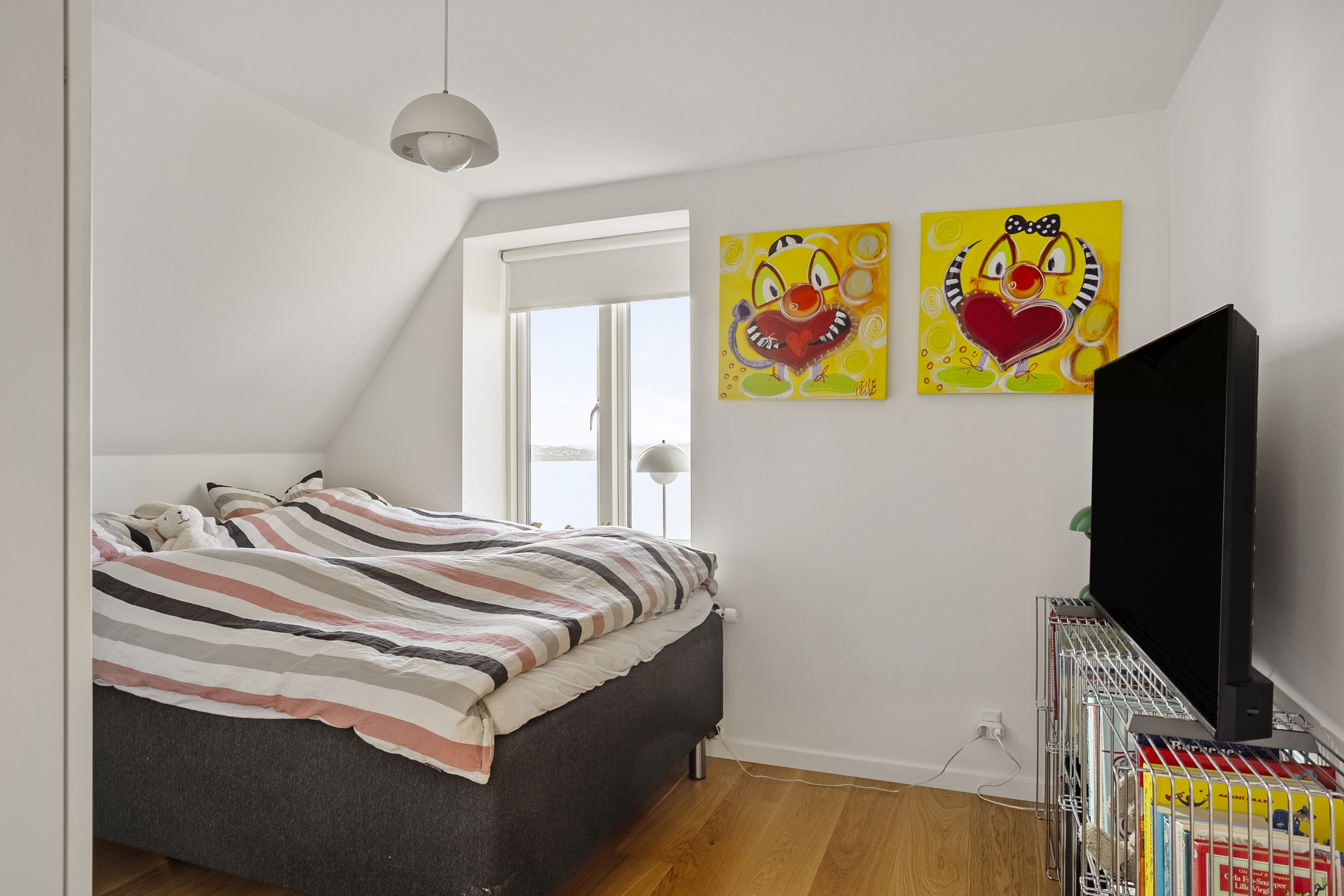 Fremhævet soveværelse billede i fuldskærmstilstand. Billede af Strandvejen 3, 6000 Kolding