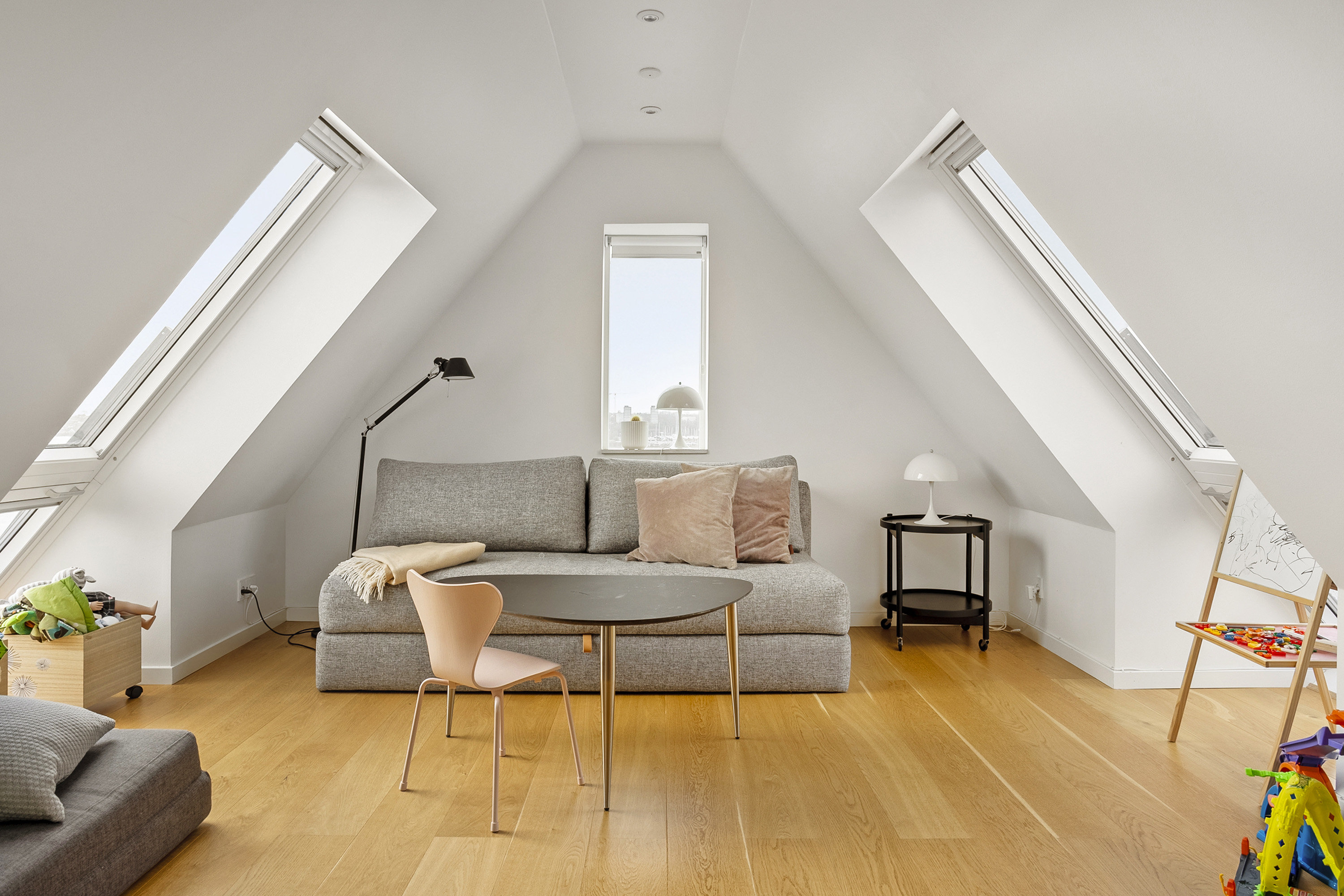 Fremhævet stue billede i fuldskærmstilstand. Billede af Strandvejen 3, 6000 Kolding