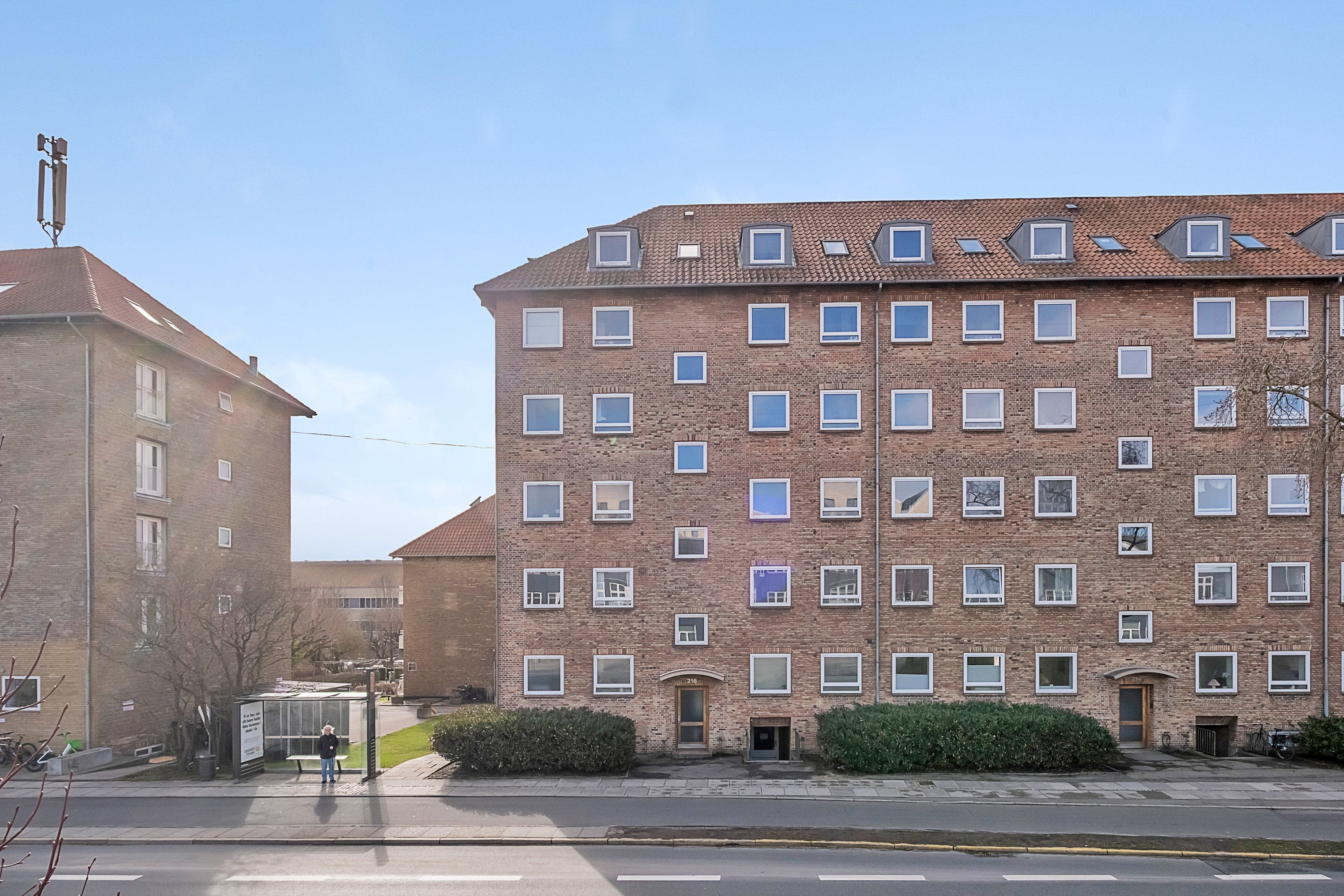 Fremhævet facade billede i fuldskærmstilstand. Billede af Vestre Ringgade 216, 3. tv., 8000 Aarhus C