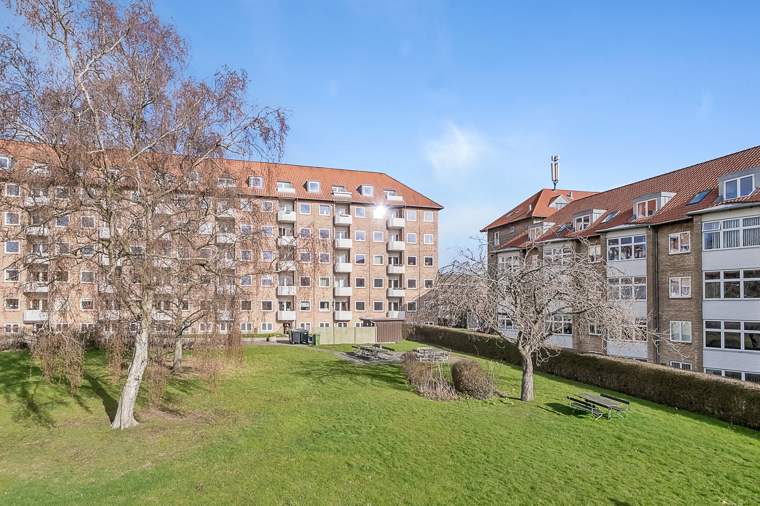 Fremhævet bag facade billede i fuldskærmstilstand. Billede af Vestre Ringgade 216, 3. tv., 8000 Aarhus C