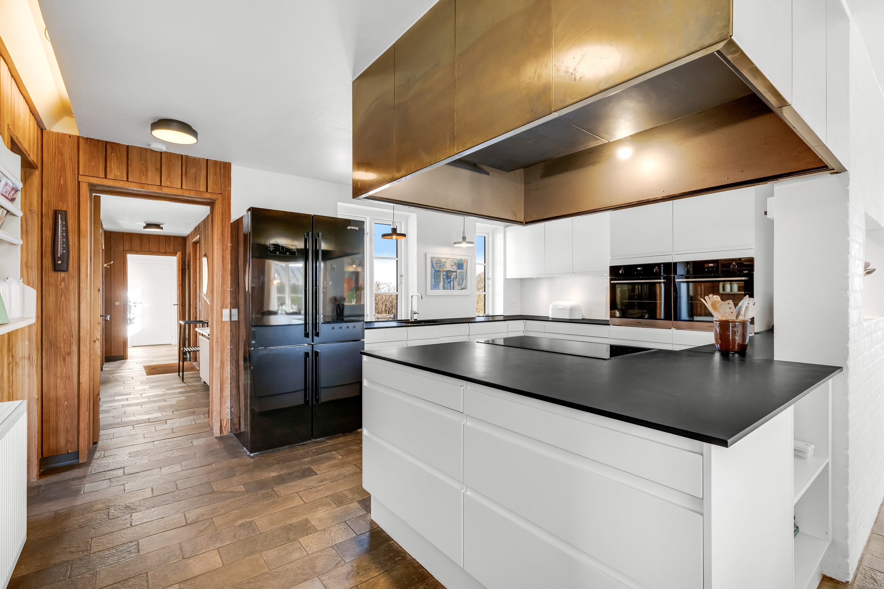 Fremhævet køkken billede i fuldskærmstilstand. Billede af Lyngvig Havnevej 40, Nr Lyngvig, 6960 Hvide Sande