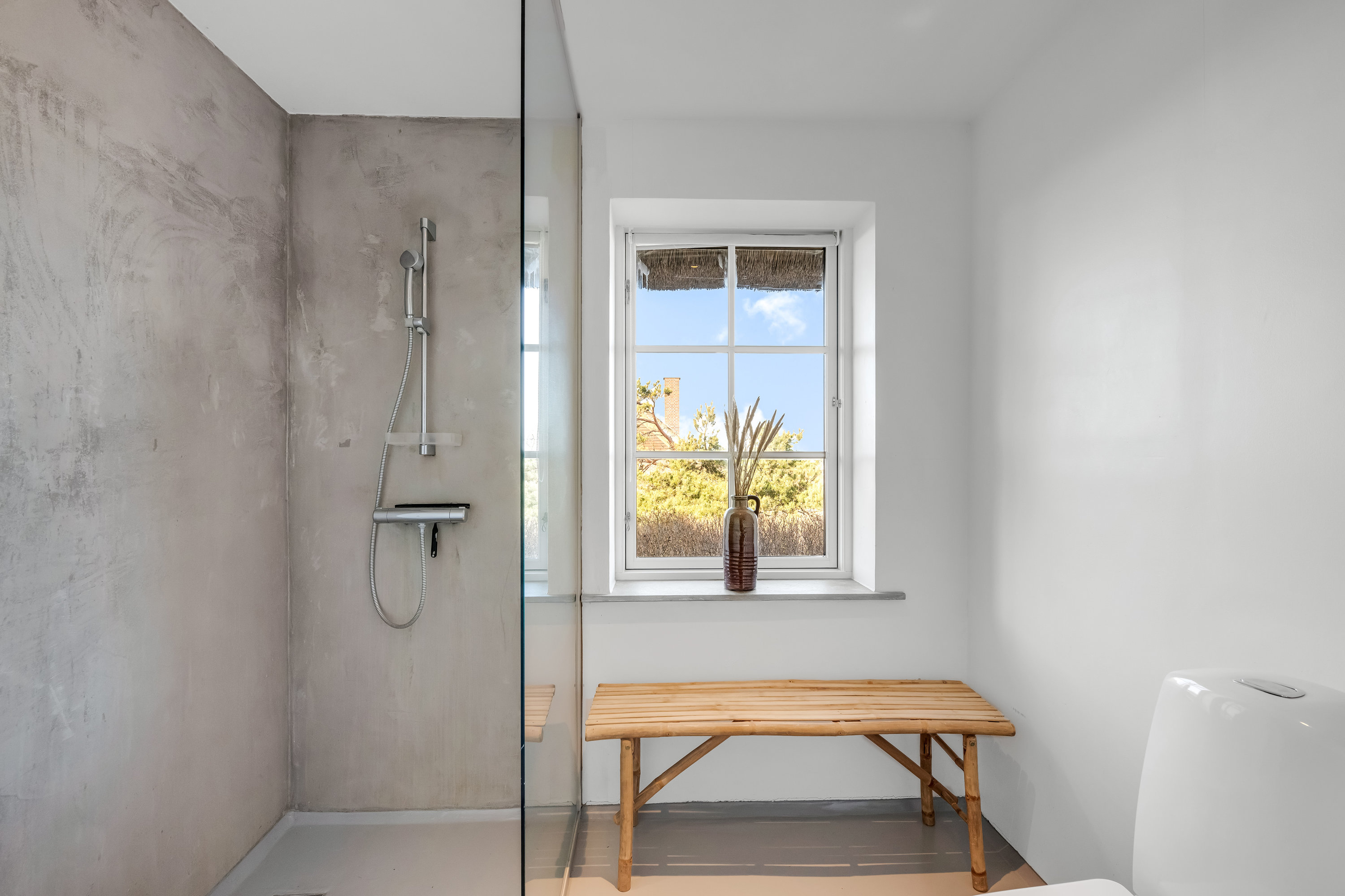 Fremhævet badeværelse billede i fuldskærmstilstand. Billede af Lyngvig Havnevej 40, Nr Lyngvig, 6960 Hvide Sande