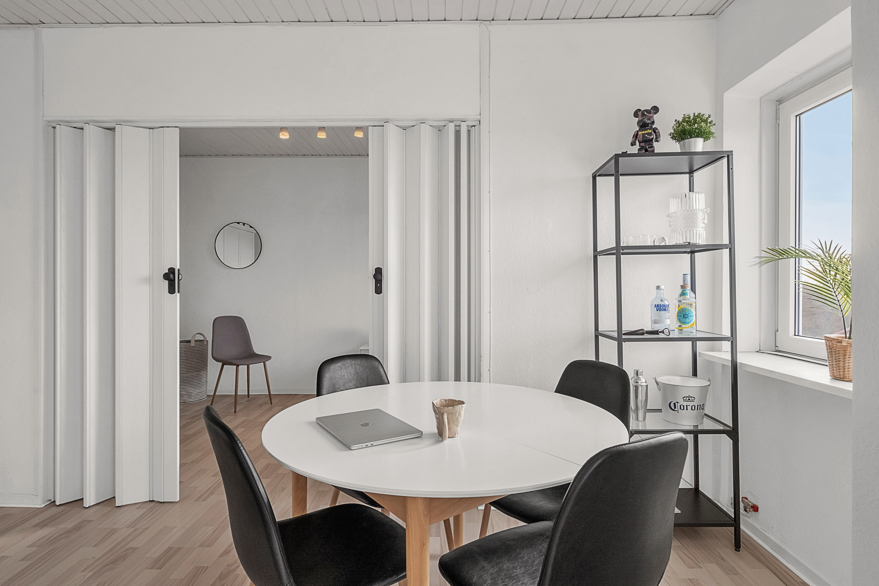 Fremhævet stue billede i fuldskærmstilstand. Billede af Vestre Ringgade 216, 3. tv., 8000 Aarhus C