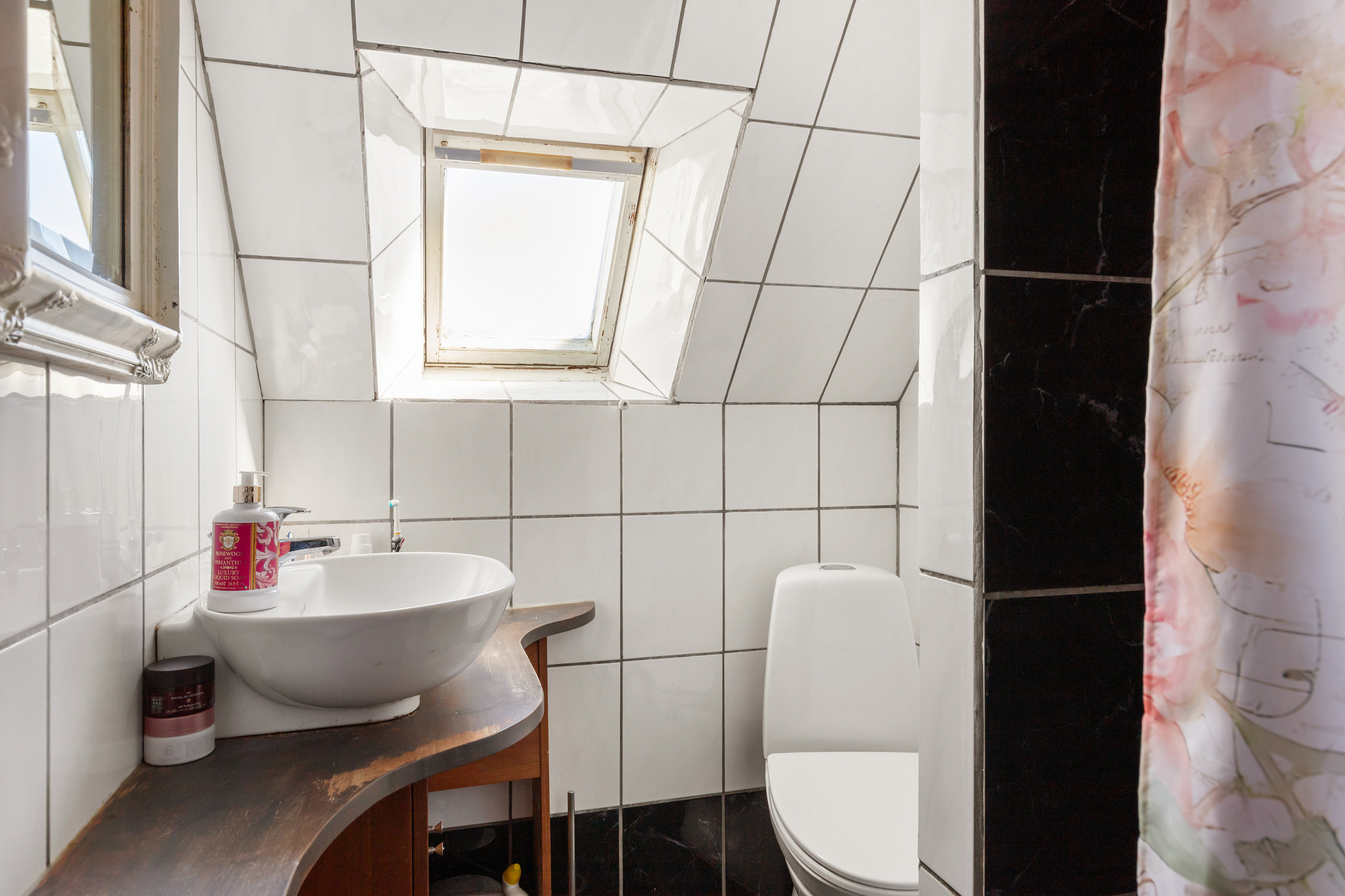 Fremhævet badeværelse billede i fuldskærmstilstand. Billede af Klostergade 7, 9490 Pandrup