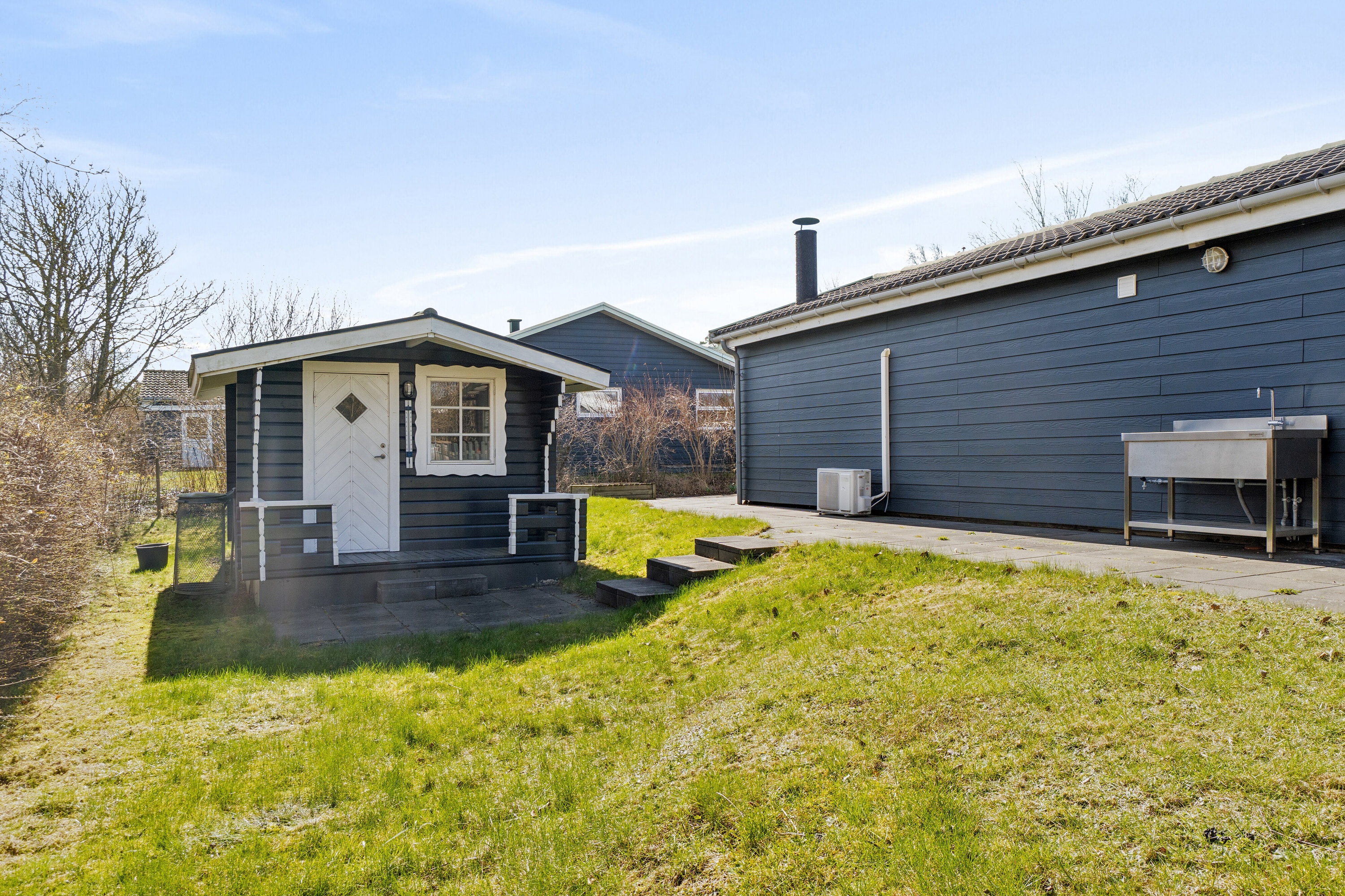 Fremhævet set fra haven billede i fuldskærmstilstand. Billede af Tranevej 23, Ll Kongsmark, 4200 Slagelse