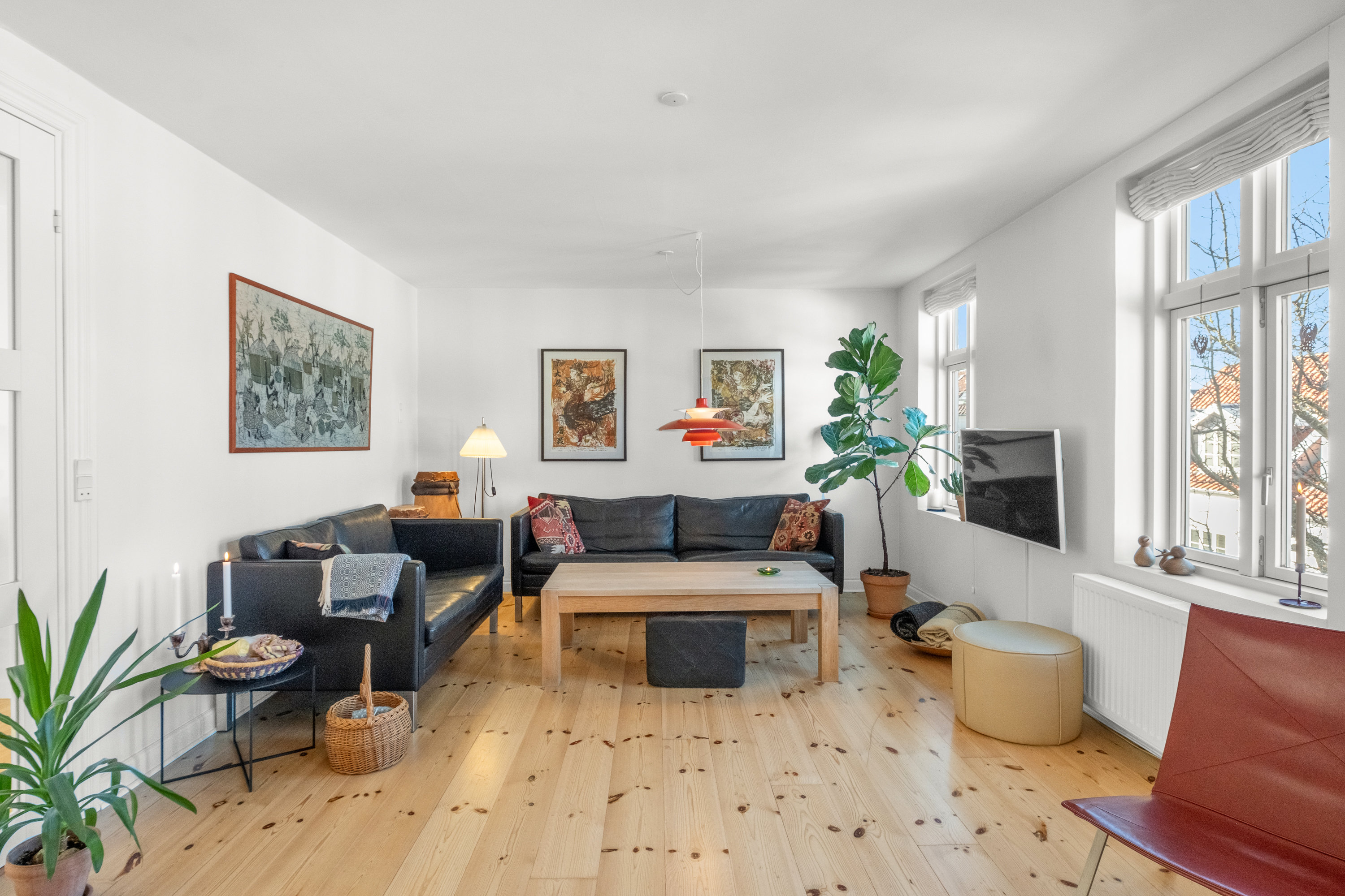 Fremhævet stue billede i fuldskærmstilstand. Billede af Ole Rømers Gade 68, 8000 Aarhus C