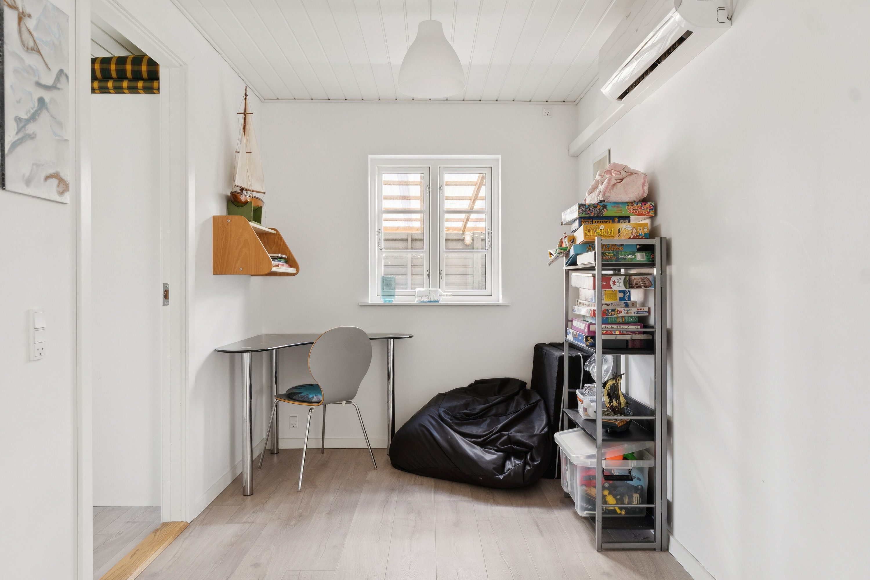 Fremhævet værelse billede i fuldskærmstilstand. Billede af Tranevej 23, Ll Kongsmark, 4200 Slagelse