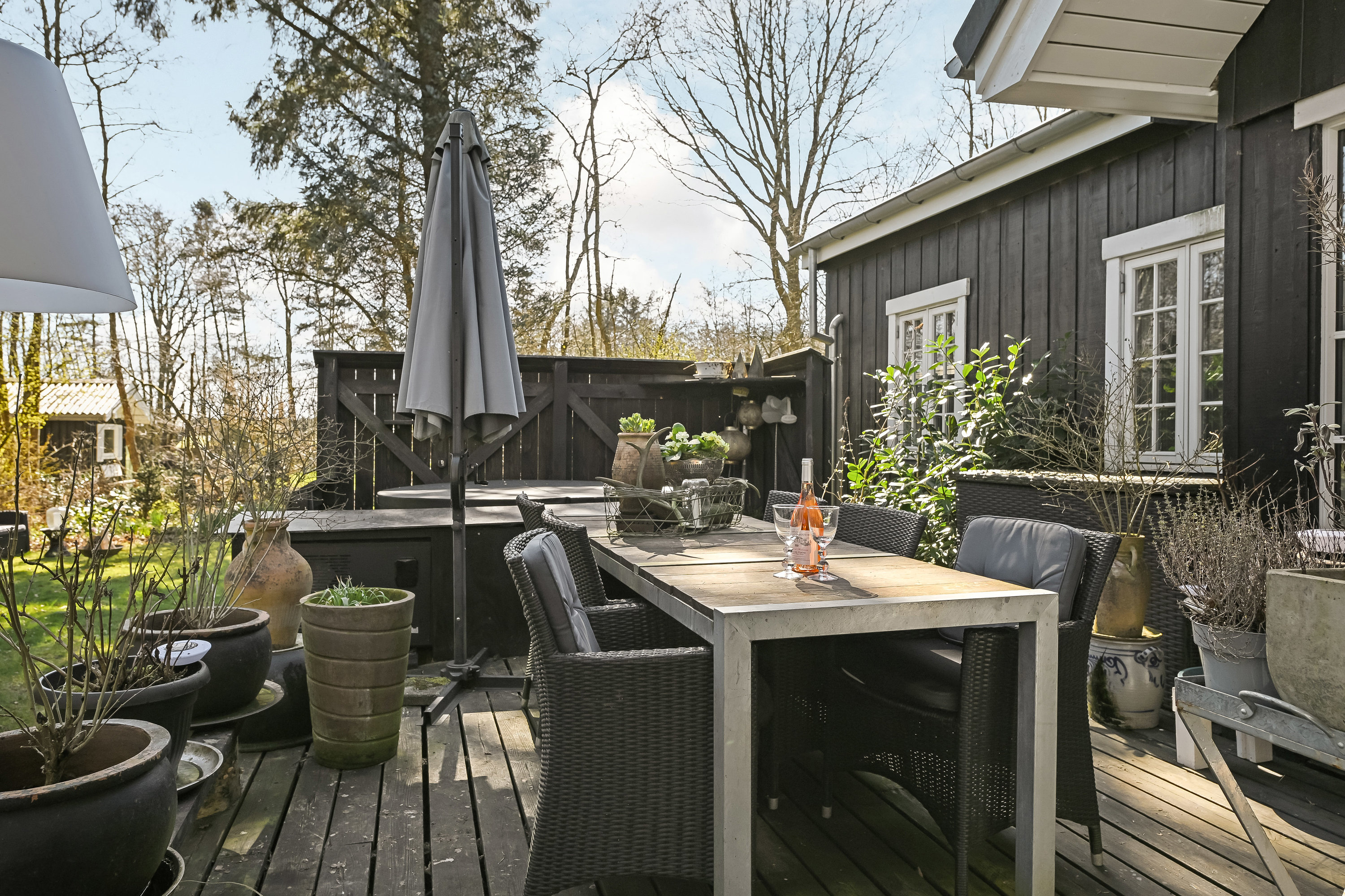 Fremhævet terrasse billede i fuldskærmstilstand. Billede af Sønderballevej 7, Ho, 6857 Blåvand