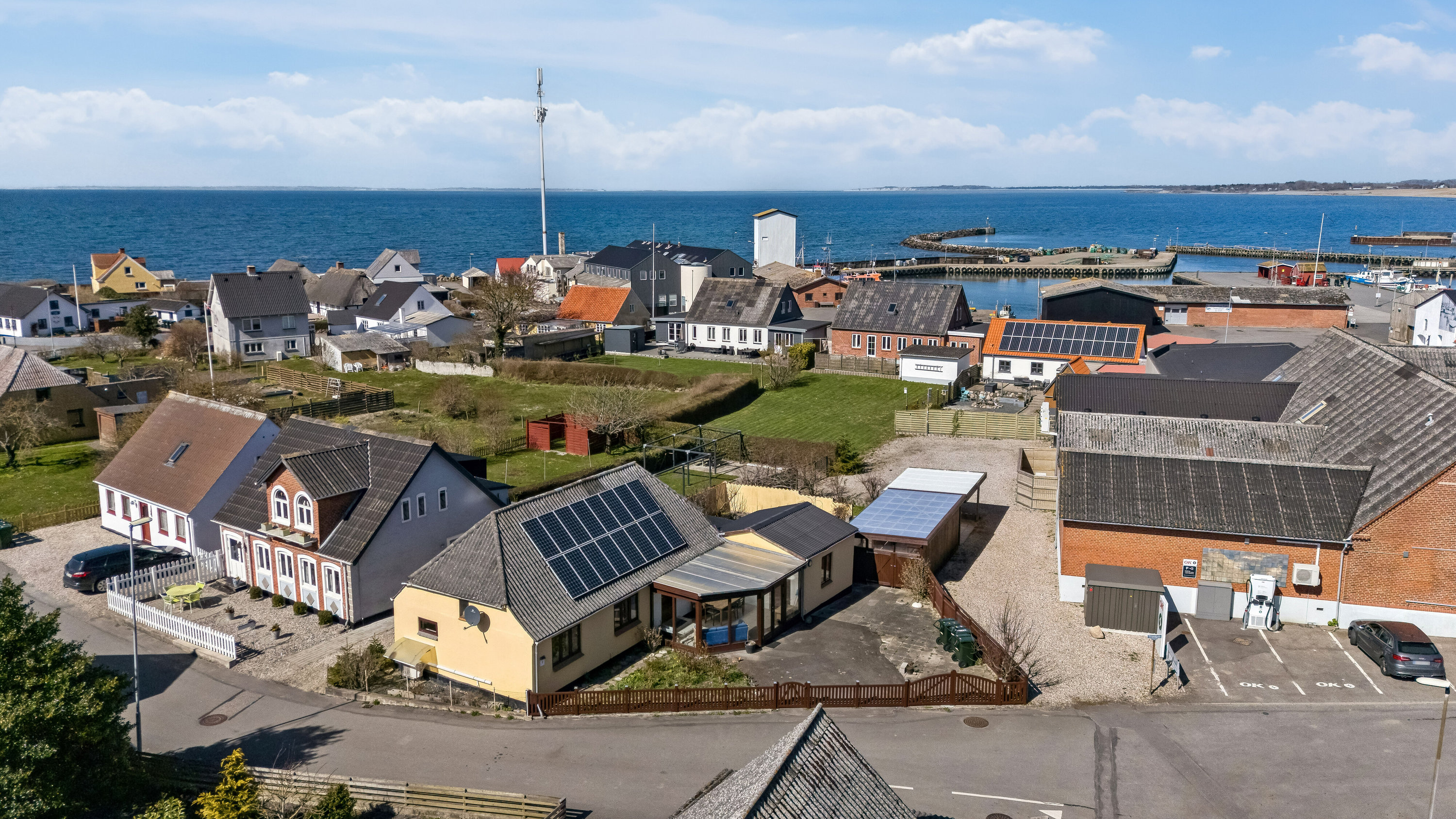 Fremhævet luftfoto billede i fuldskærmstilstand. Billede af Strandgade 2, 5935 Bagenkop