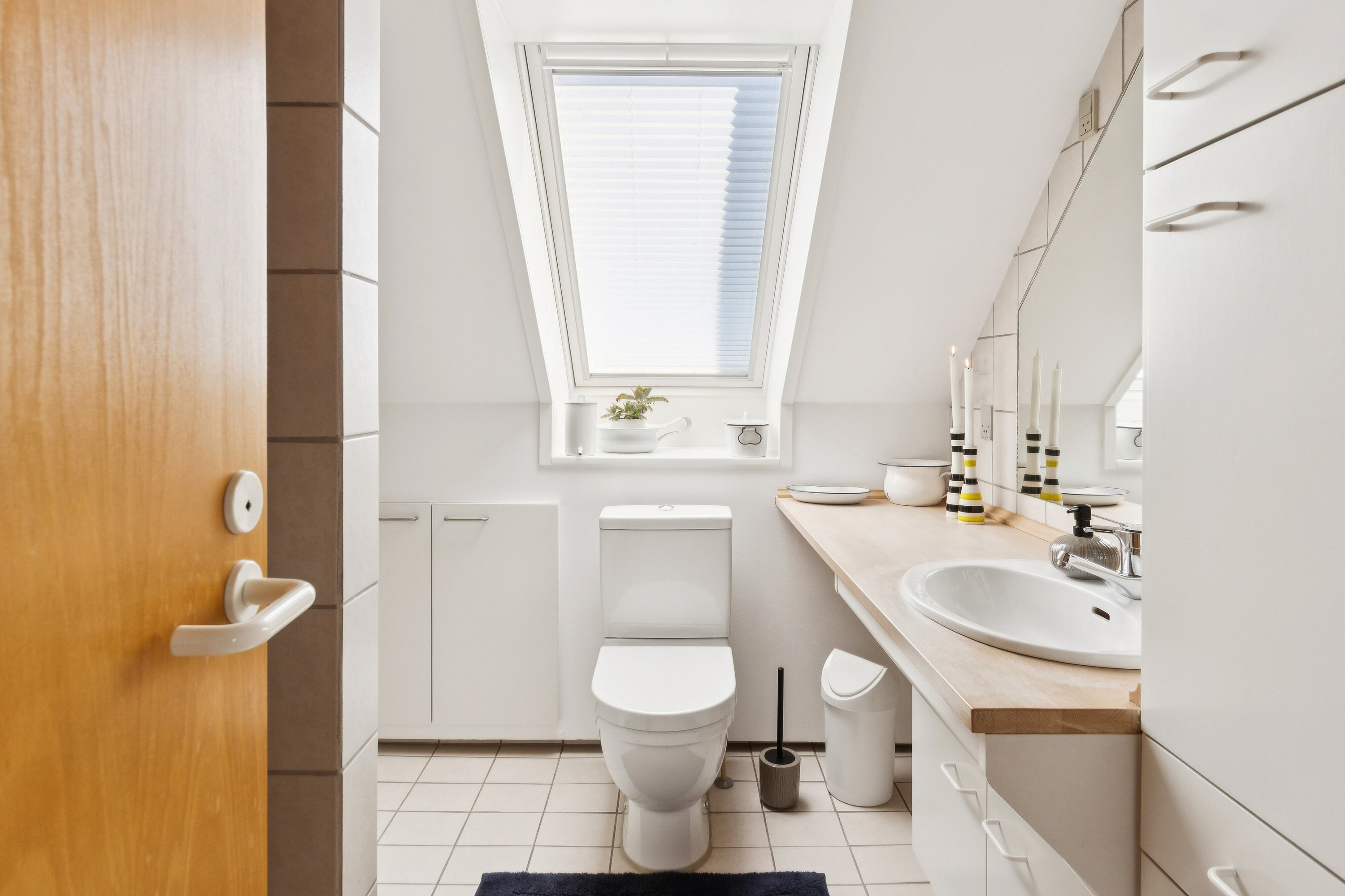 Fremhævet badeværelse billede i fuldskærmstilstand. Billede af Fladehøj 33, 4534 Hørve