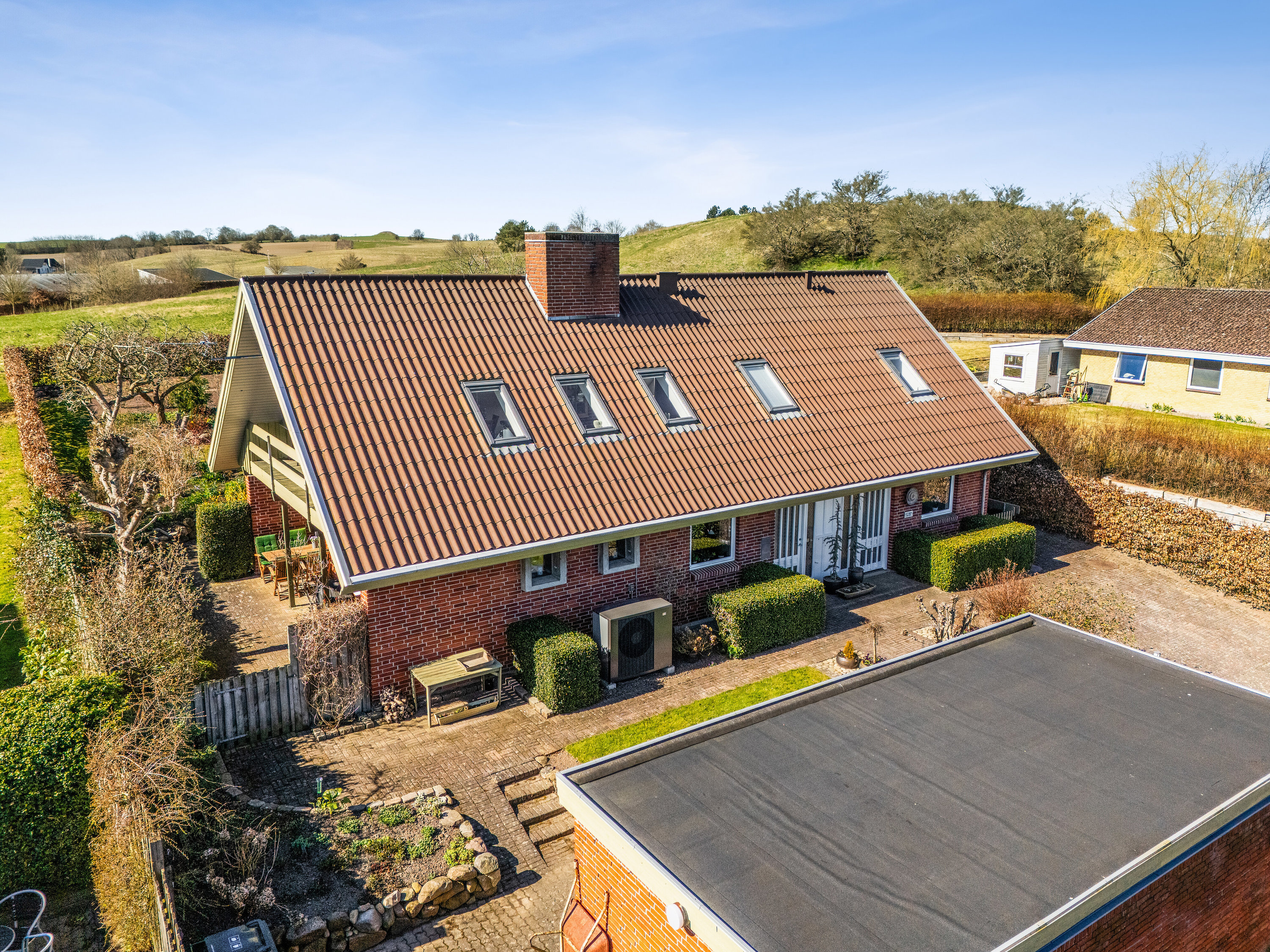 Fremhævet luftfoto billede i fuldskærmstilstand. Billede af Fladehøj 33, 4534 Hørve