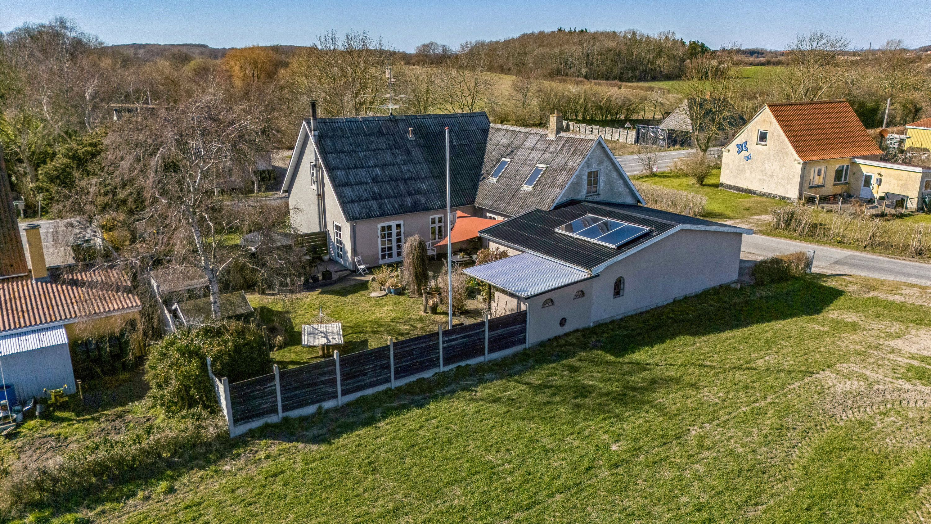 Fremhævet luftfoto billede i fuldskærmstilstand. Billede af Søndre Landevej 27, Henninge, 5900 Rudkøbing