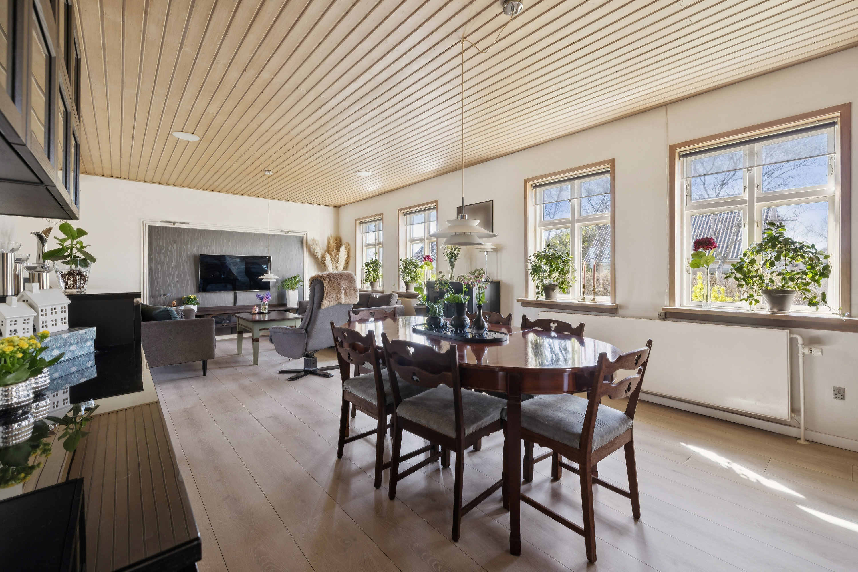 Fremhævet spisestue billede i fuldskærmstilstand. Billede af Søndre Landevej 27, Henninge, 5900 Rudkøbing