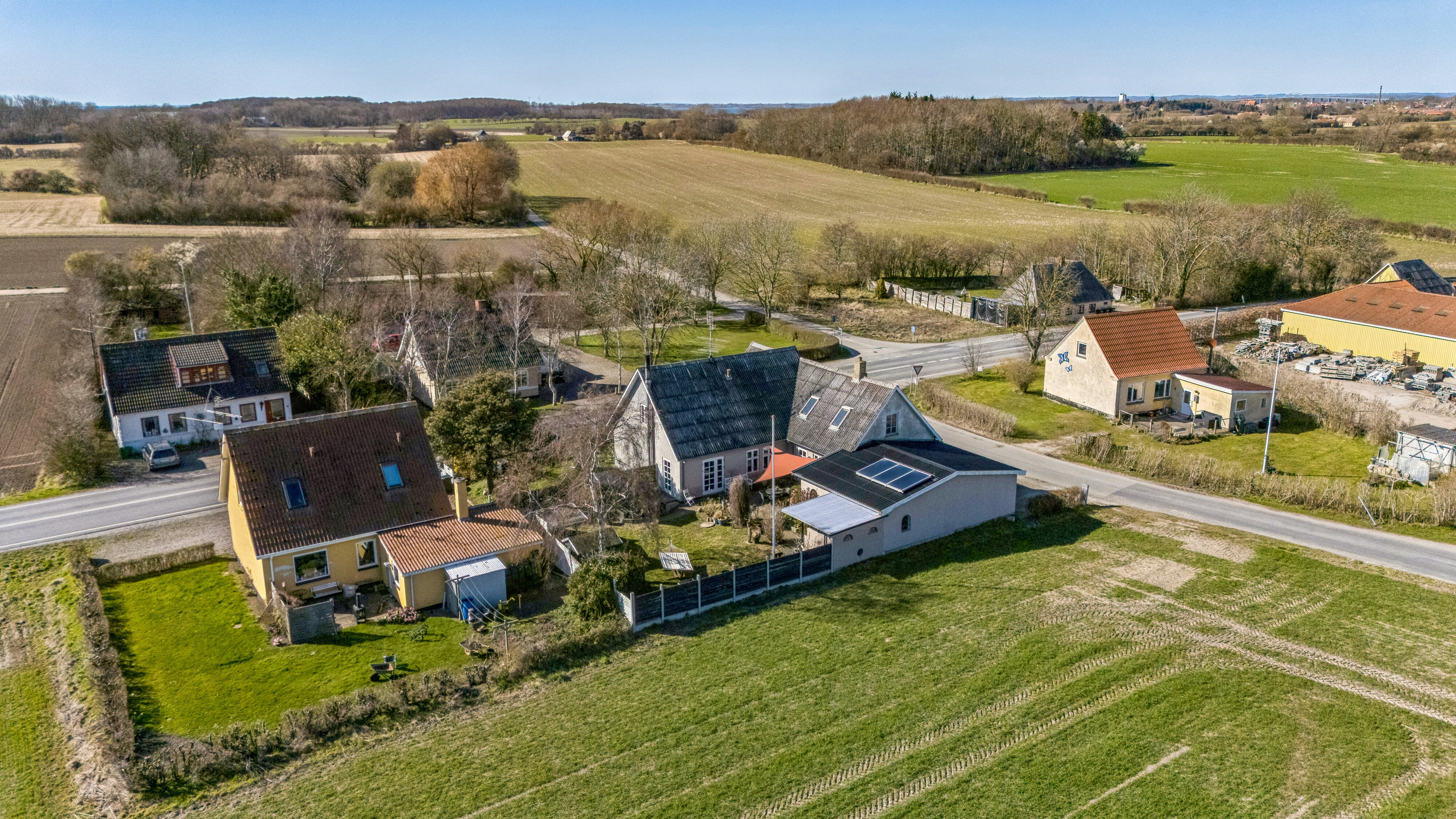 Fremhævet luftfoto billede i fuldskærmstilstand. Billede af Søndre Landevej 27, Henninge, 5900 Rudkøbing